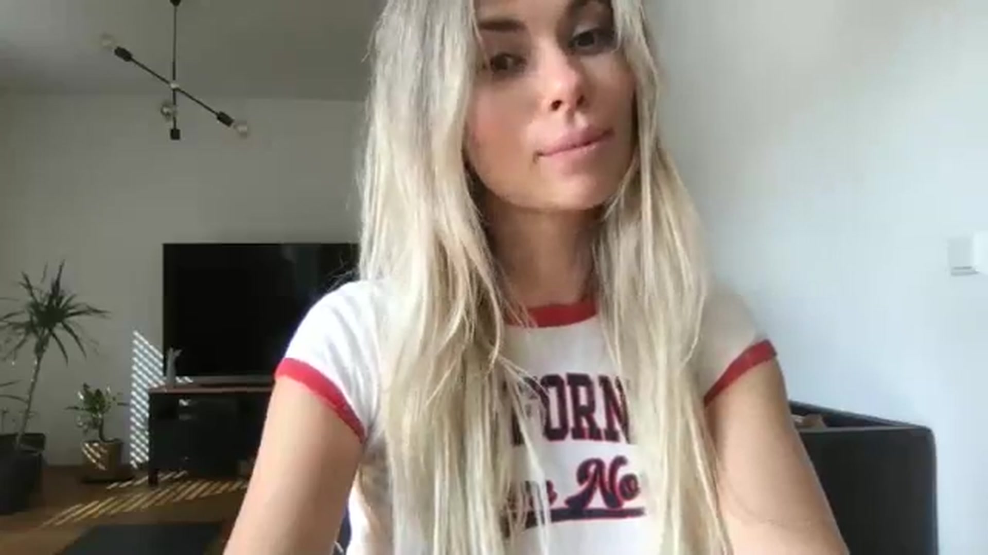 Gallery image thumbnail from neverinmylife's myfreecams stream on, 09/10/2024, 14:08 image 5 of 20