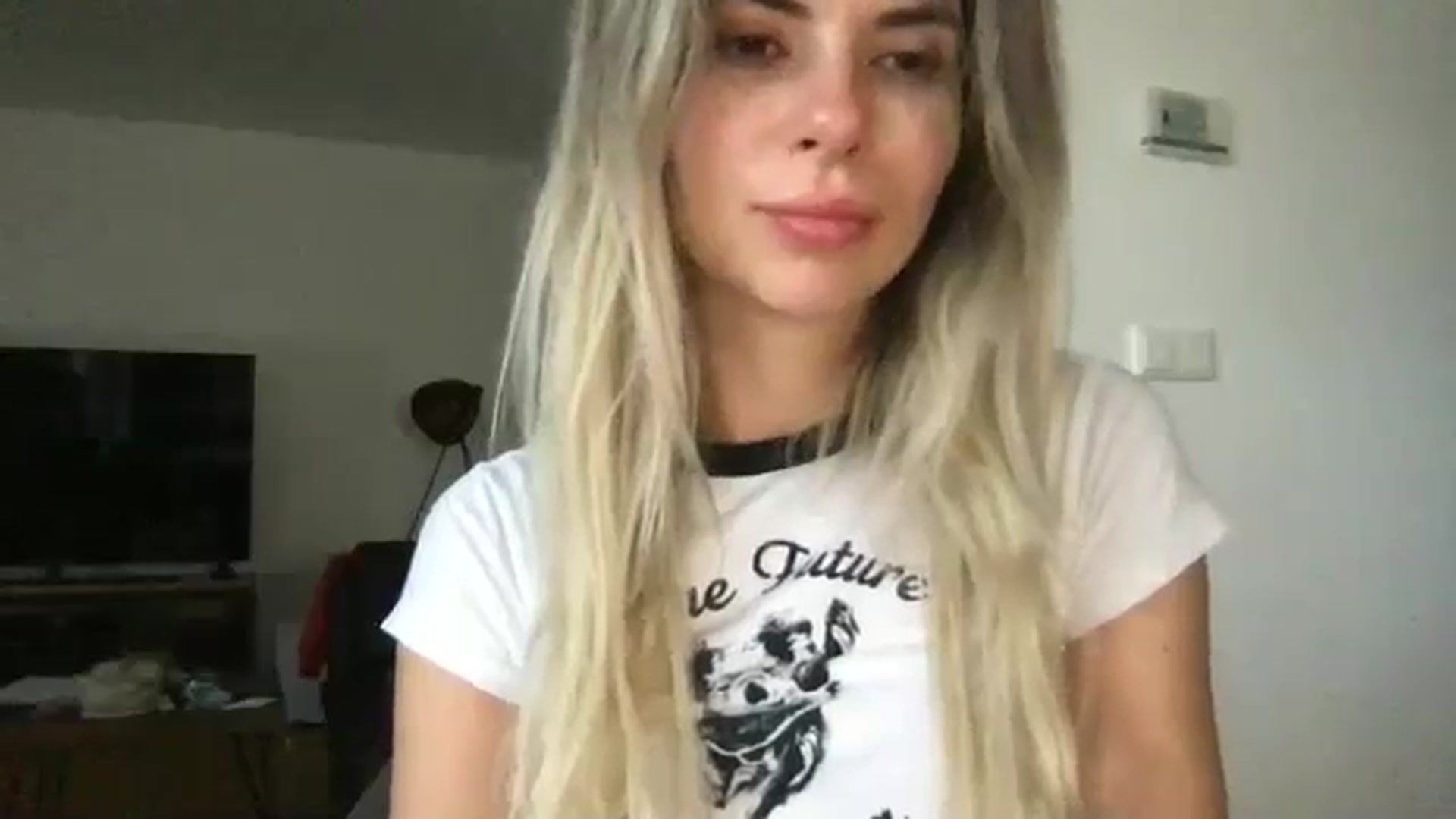 Gallery image thumbnail from neverinmylife's myfreecams stream on, 09/13/2024, 07:24 image 14 of 20