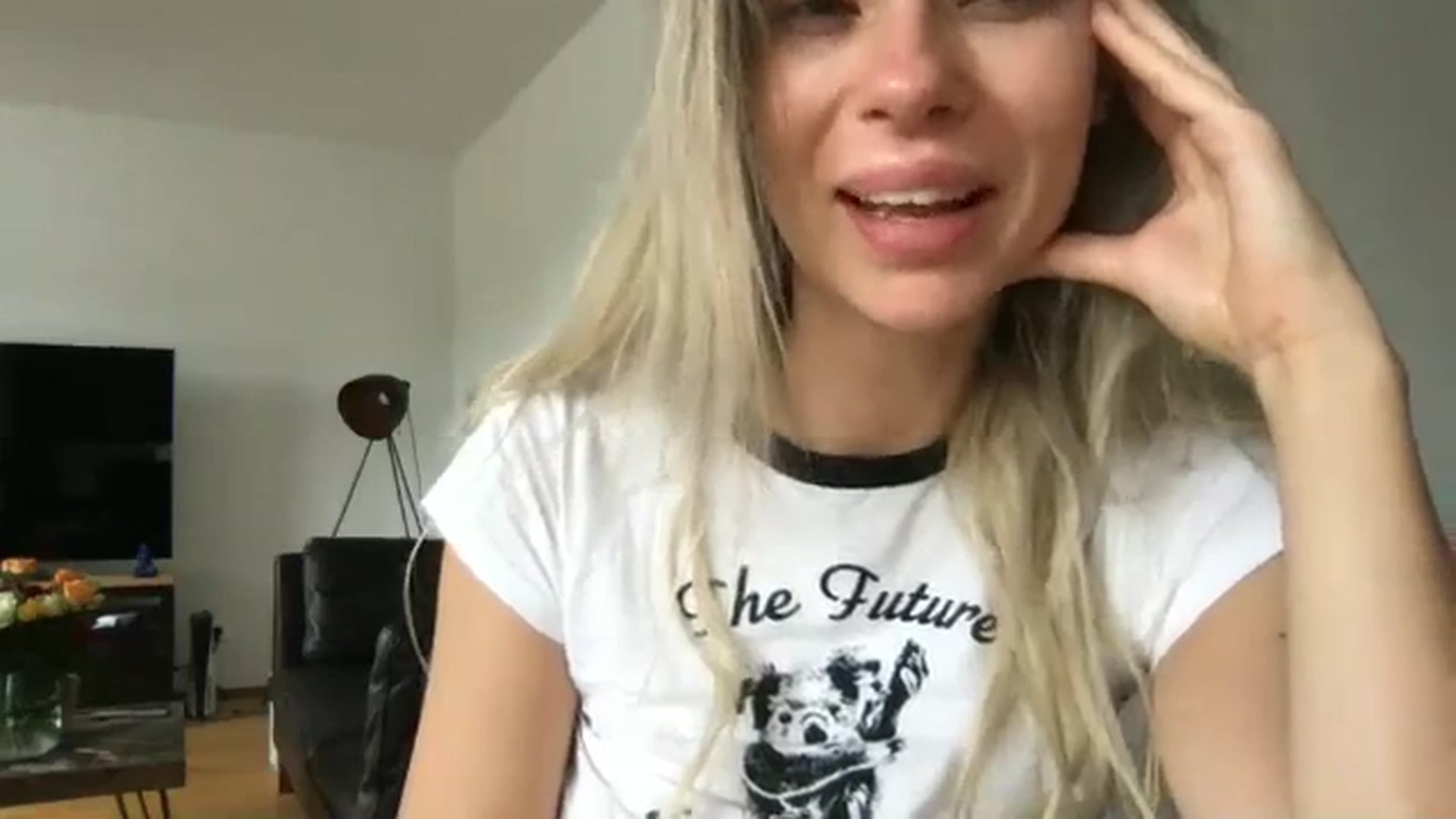 Gallery image thumbnail from neverinmylife's myfreecams stream on, 09/14/2024, 10:50 image 6 of 20