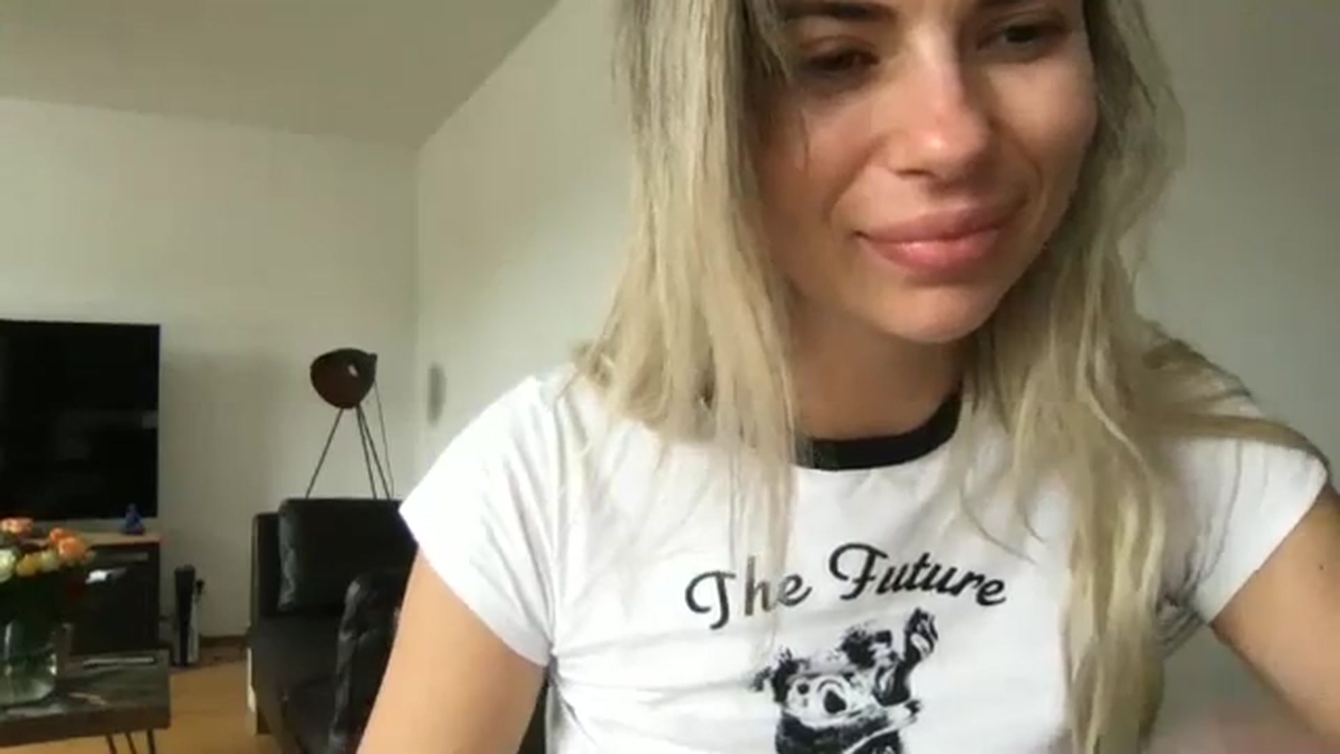 Gallery image thumbnail from neverinmylife's myfreecams stream on, 09/14/2024, 10:50 image 10 of 20