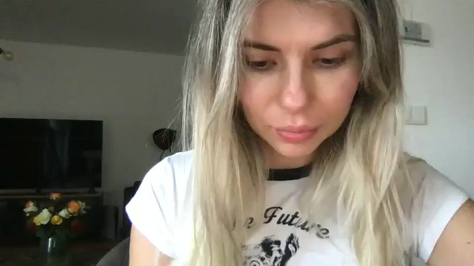 Gallery image thumbnail from neverinmylife's myfreecams stream on, 09/15/2024, 14:29 image 17 of 20