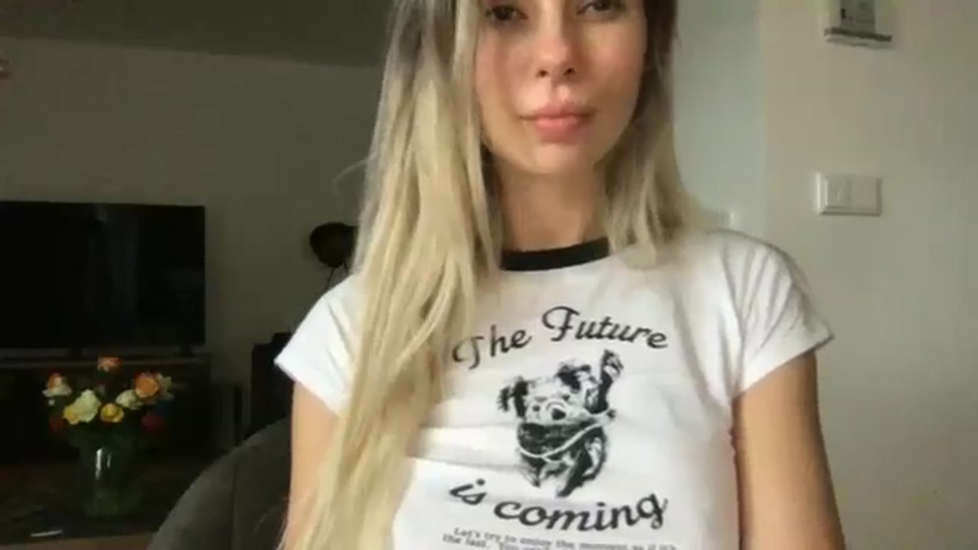 Gallery image thumbnail from neverinmylife's myfreecams stream on, 09/15/2024, 14:29 image 8 of 20