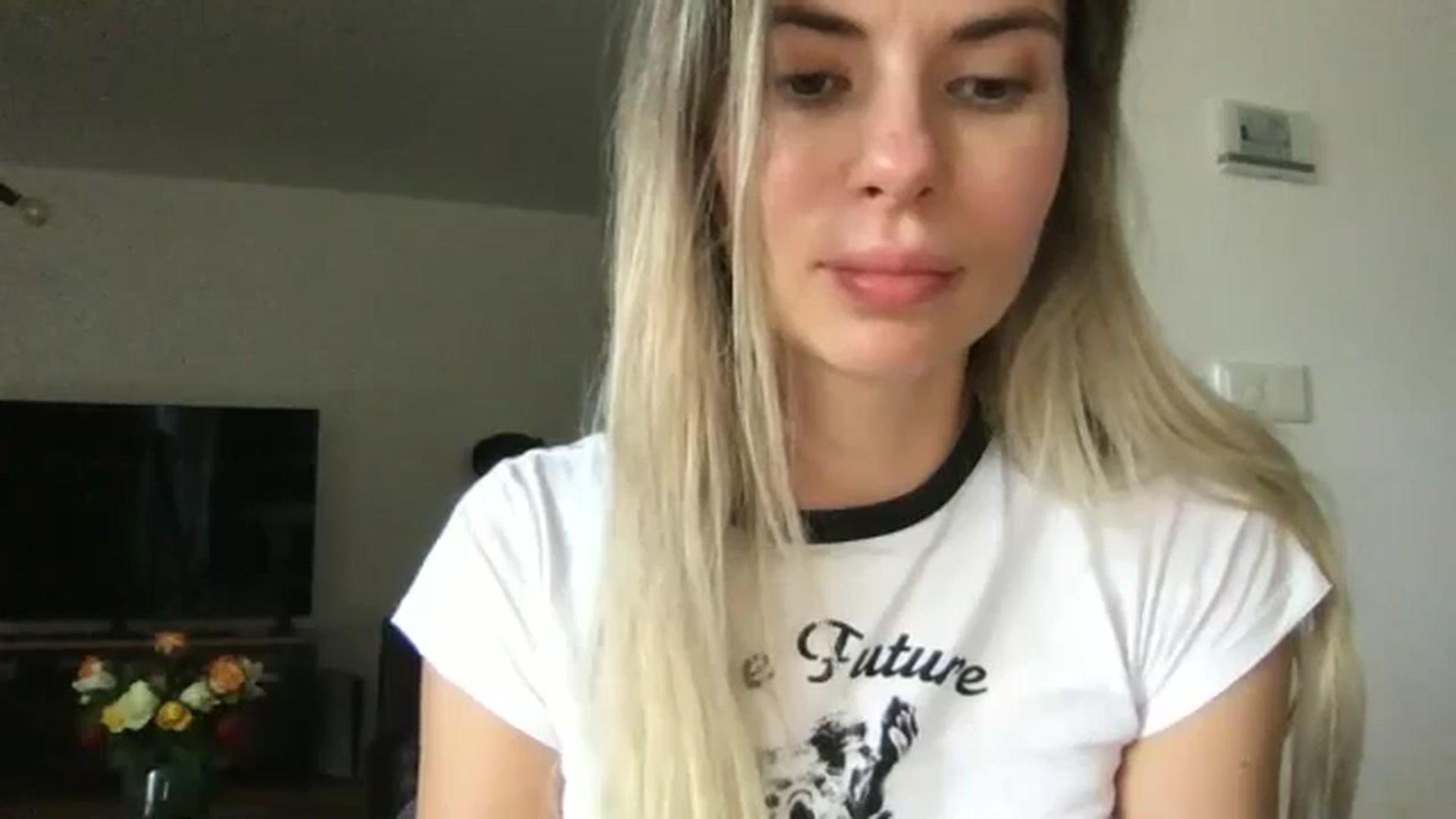 Gallery image thumbnail from neverinmylife's myfreecams stream on, 09/15/2024, 14:55 image 10 of 20