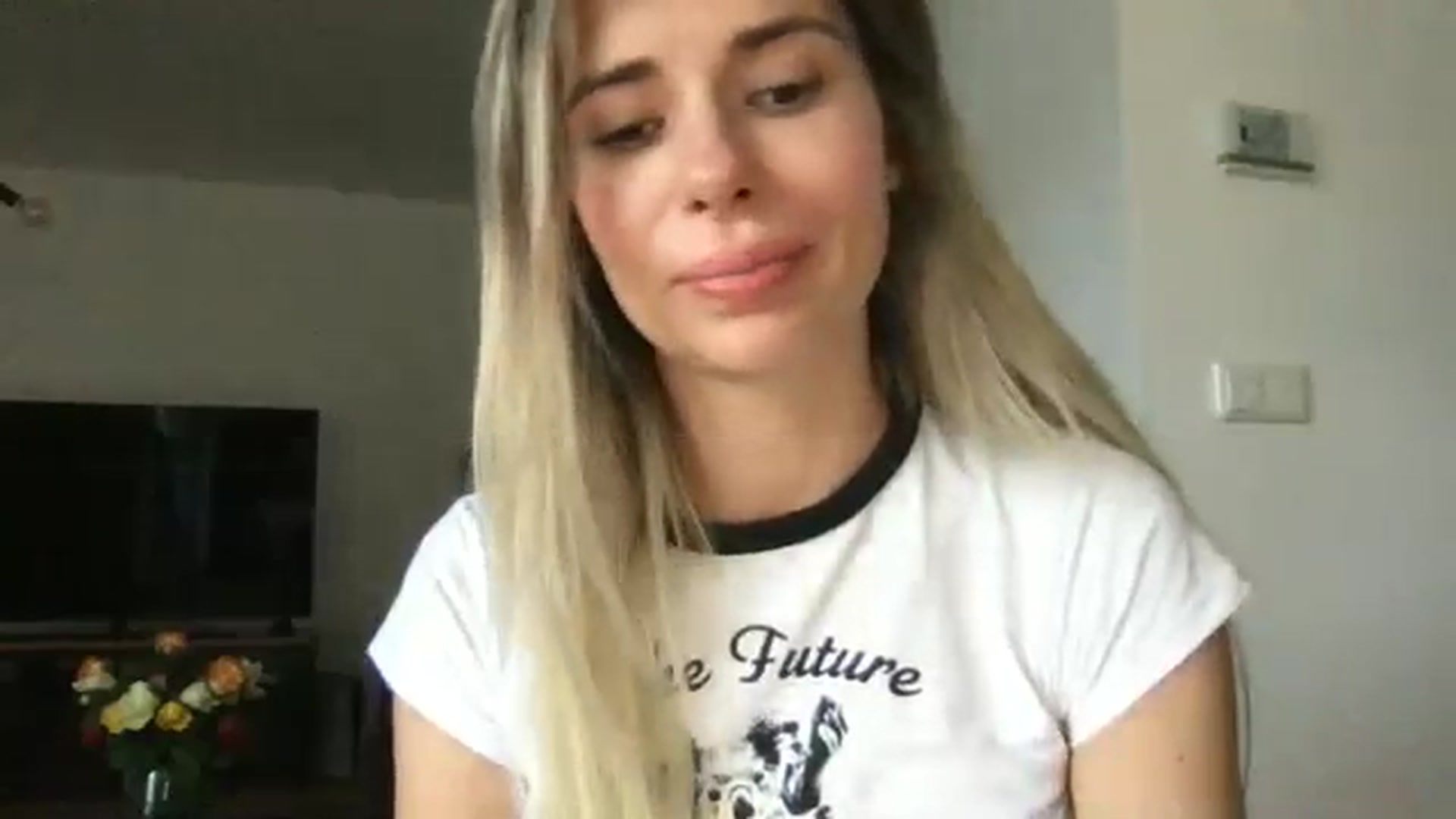 Gallery image thumbnail from neverinmylife's myfreecams stream on, 09/15/2024, 14:55 image 9 of 20