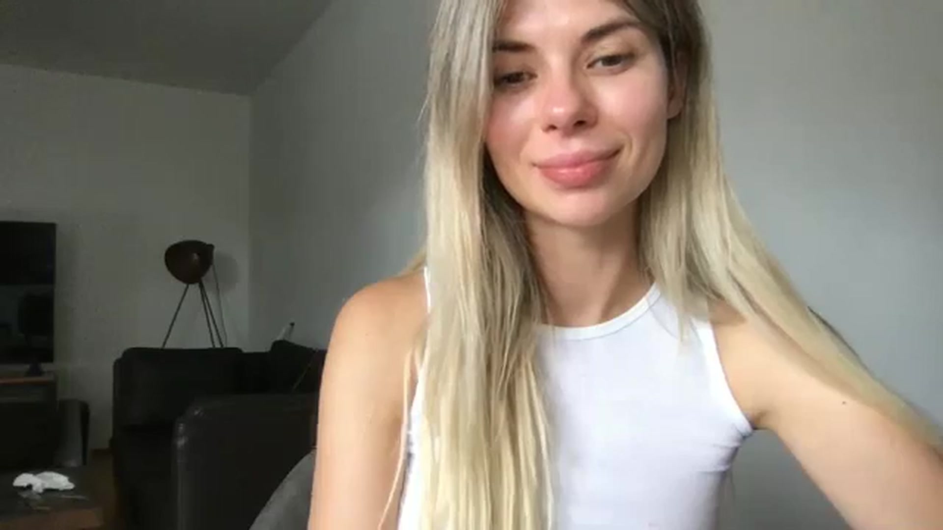 Gallery image thumbnail from neverinmylife's myfreecams stream on, 09/24/2024, 11:53 image 15 of 20