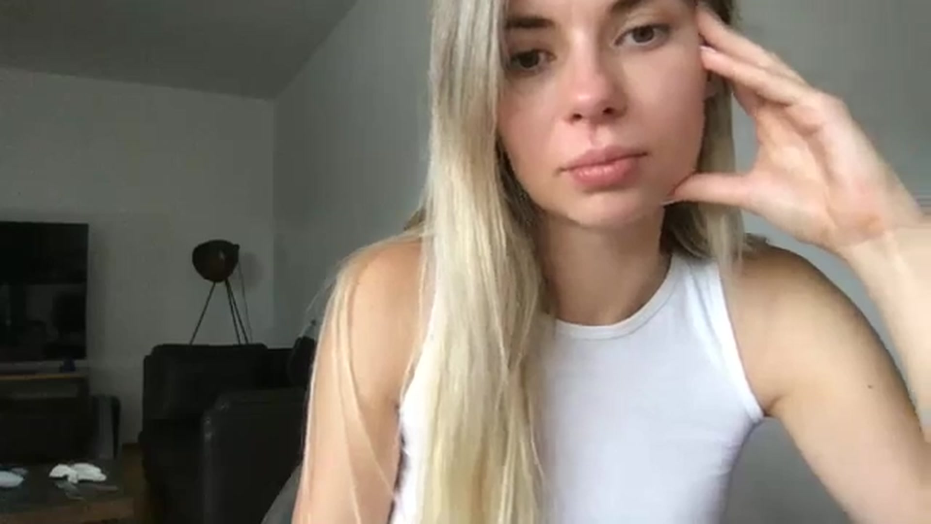 Gallery image thumbnail from neverinmylife's myfreecams stream on, 09/24/2024, 11:53 image 14 of 20