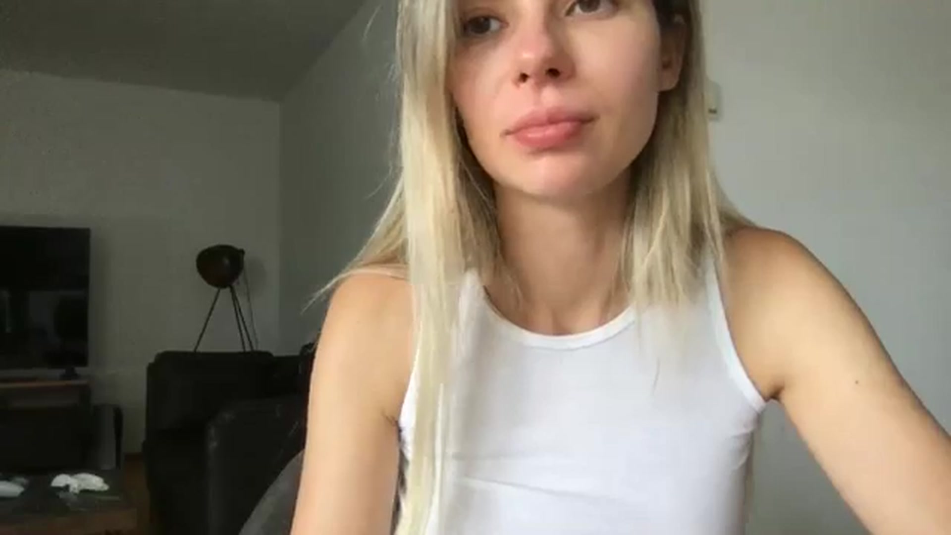 Gallery image thumbnail from neverinmylife's myfreecams stream on, 09/24/2024, 11:53 image 12 of 20