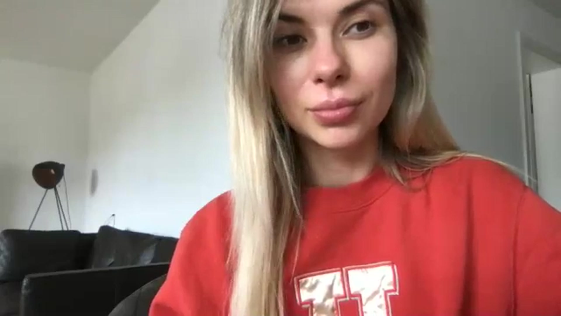 Gallery image thumbnail from neverinmylife's myfreecams stream on, 09/26/2024, 10:23 image 12 of 20