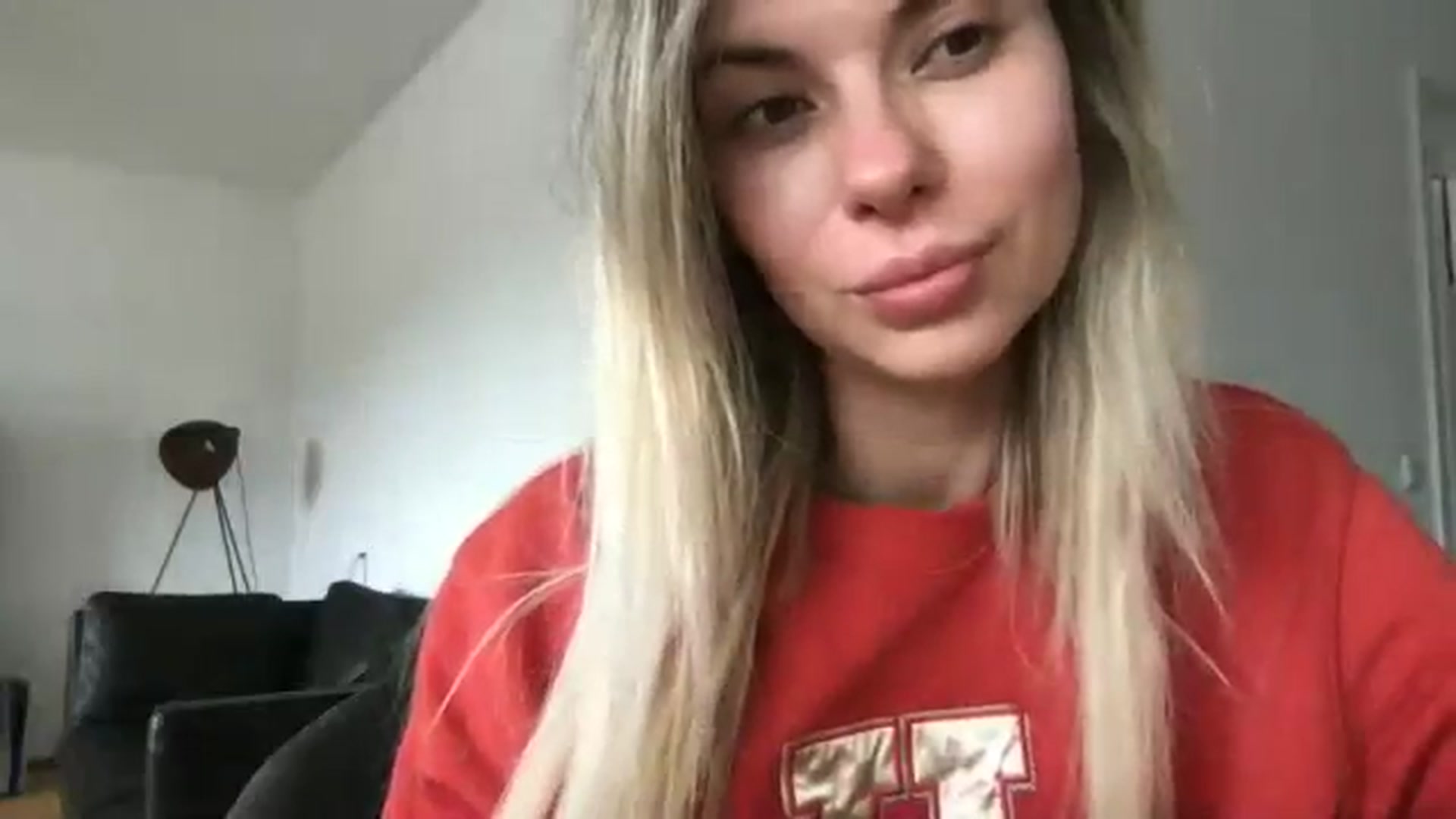 Gallery image thumbnail from neverinmylife's myfreecams stream on, 09/26/2024, 10:23 image 9 of 20