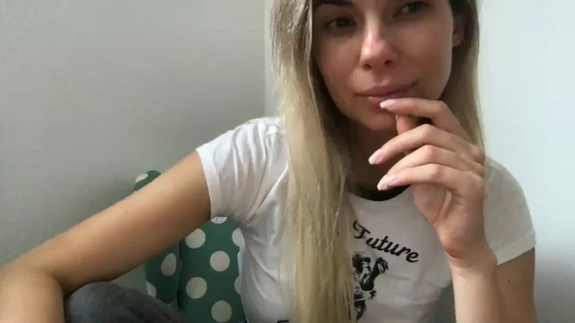 Gallery image thumbnail from neverinmylife's myfreecams stream on, 09/27/2024, 11:04 image 6 of 20