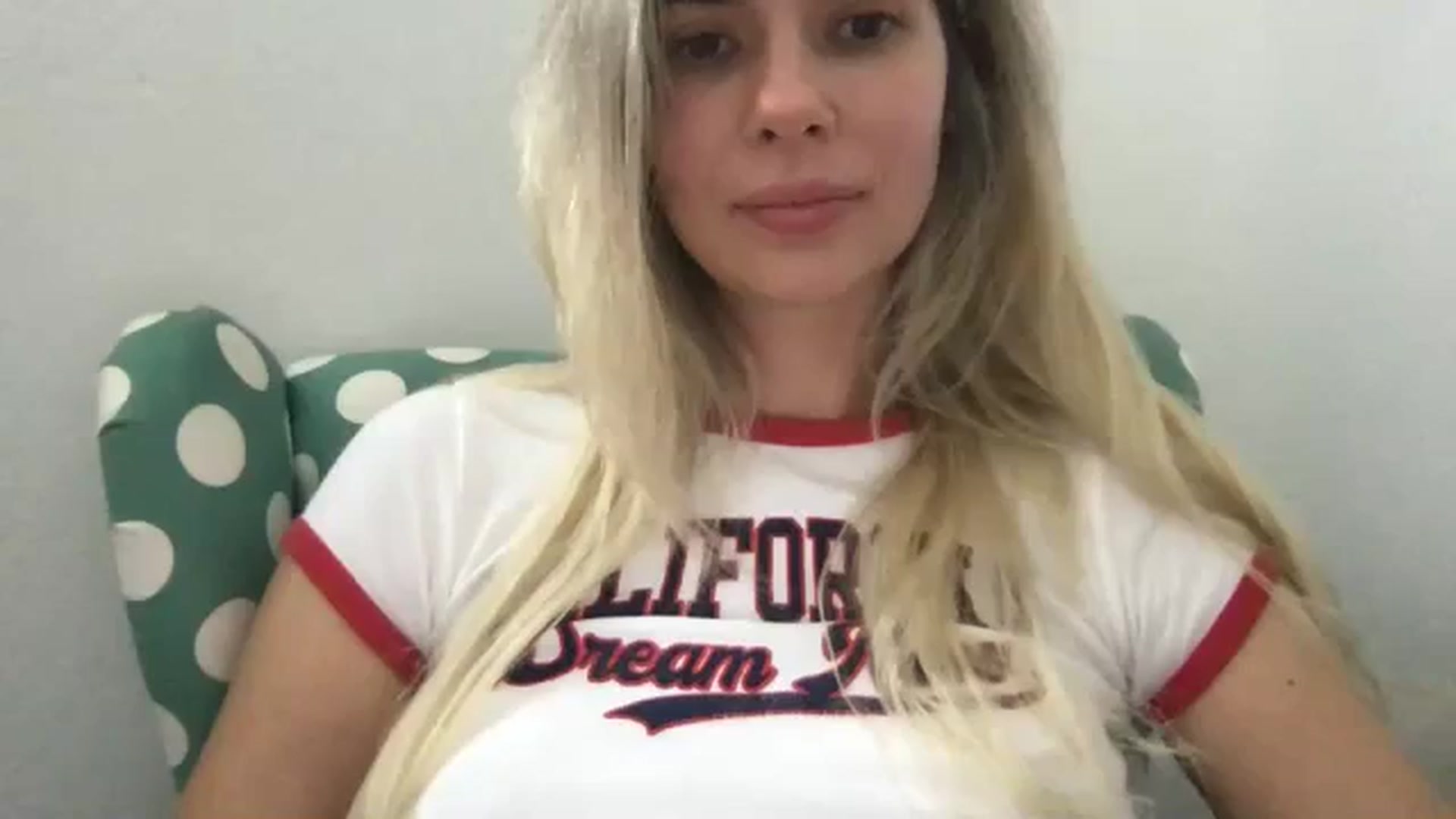 Gallery image thumbnail from neverinmylife's myfreecams stream on, 10/03/2024, 13:50 image 1 of 20