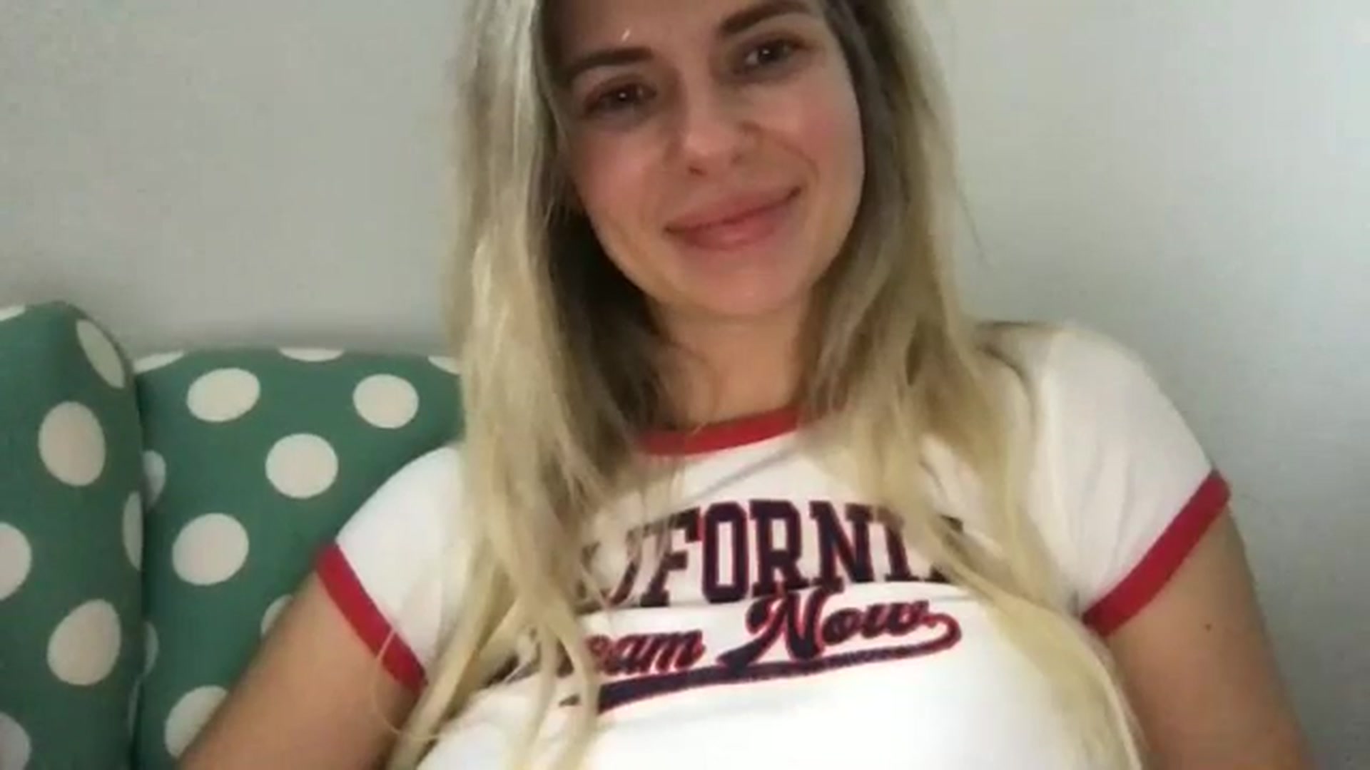 Gallery image thumbnail from neverinmylife's myfreecams stream on, 10/03/2024, 15:26 image 4 of 20