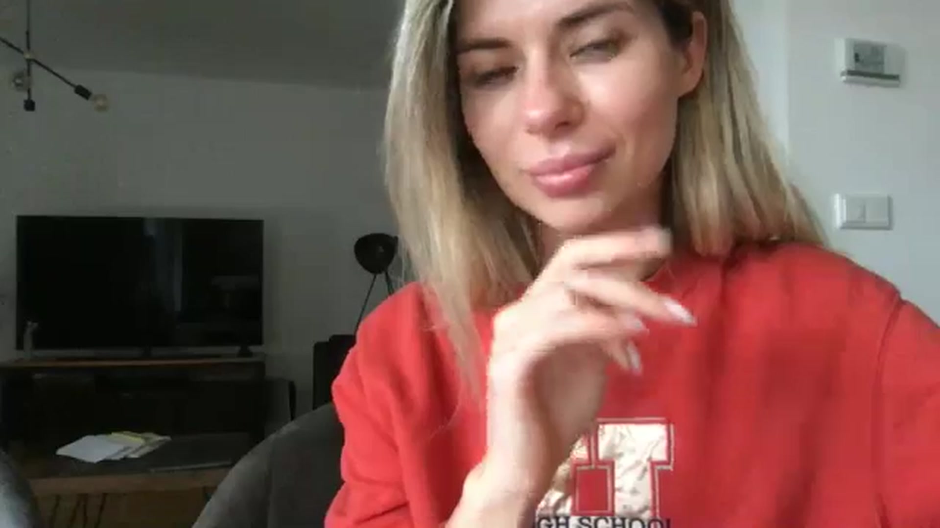 Gallery image thumbnail from neverinmylife's myfreecams stream on, 10/06/2024, 11:04 image 7 of 20