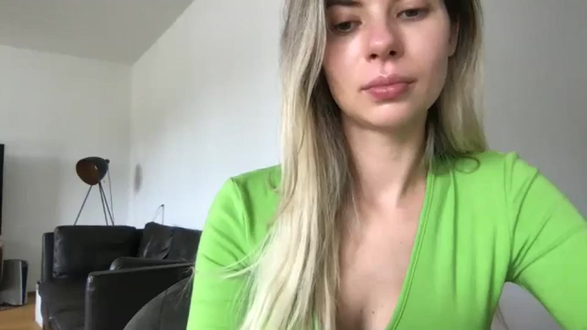 Gallery image thumbnail from neverinmylife's myfreecams stream on, 10/08/2024, 12:40 image 13 of 20