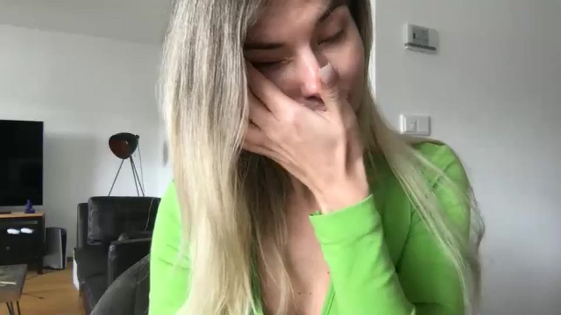 Gallery image thumbnail from neverinmylife's myfreecams stream on, 10/09/2024, 13:15 image 17 of 20
