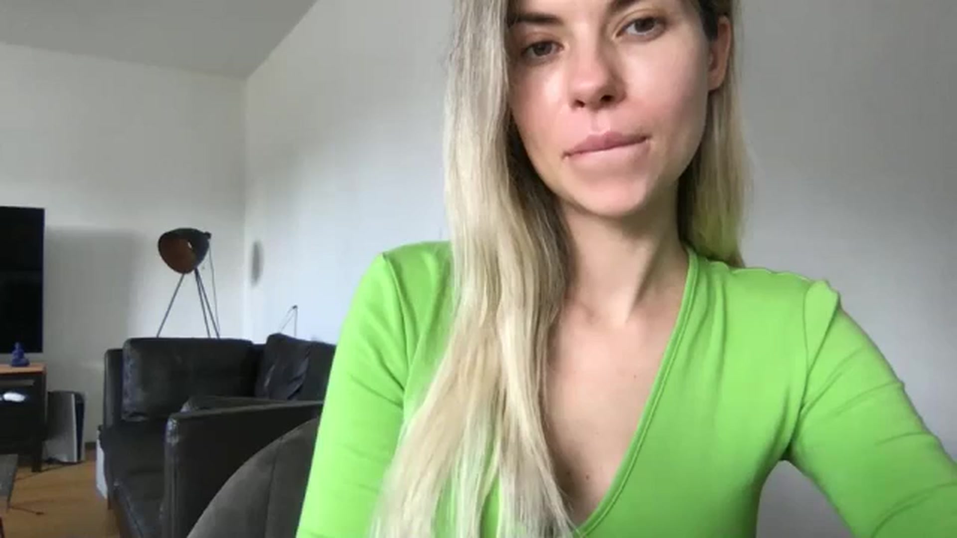 Gallery image thumbnail from neverinmylife's myfreecams stream on, 10/09/2024, 13:15 image 7 of 20