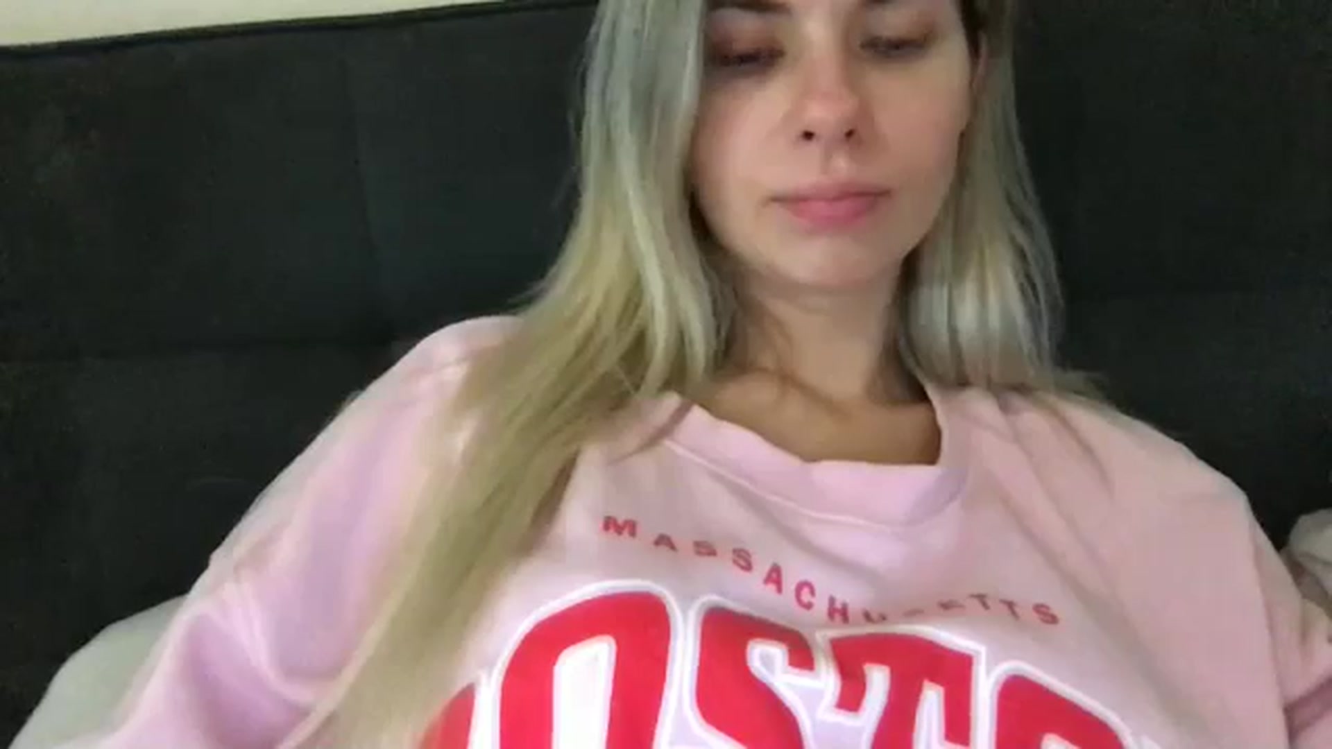 Gallery image thumbnail from neverinmylife's myfreecams stream on, 10/13/2024, 15:48 image 8 of 20
