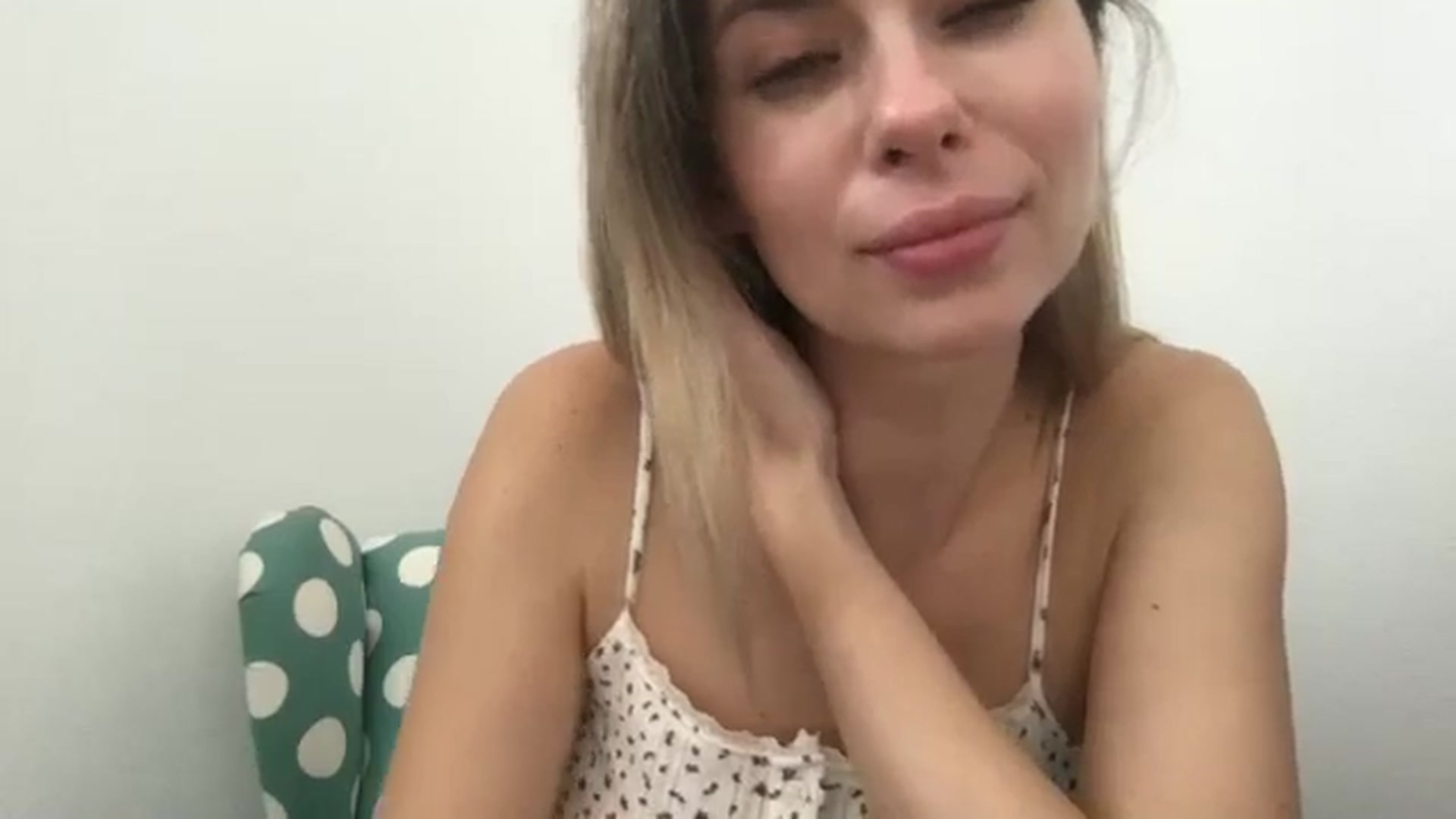 Gallery image thumbnail from neverinmylife's myfreecams stream on, 10/17/2024, 13:27 image 16 of 20