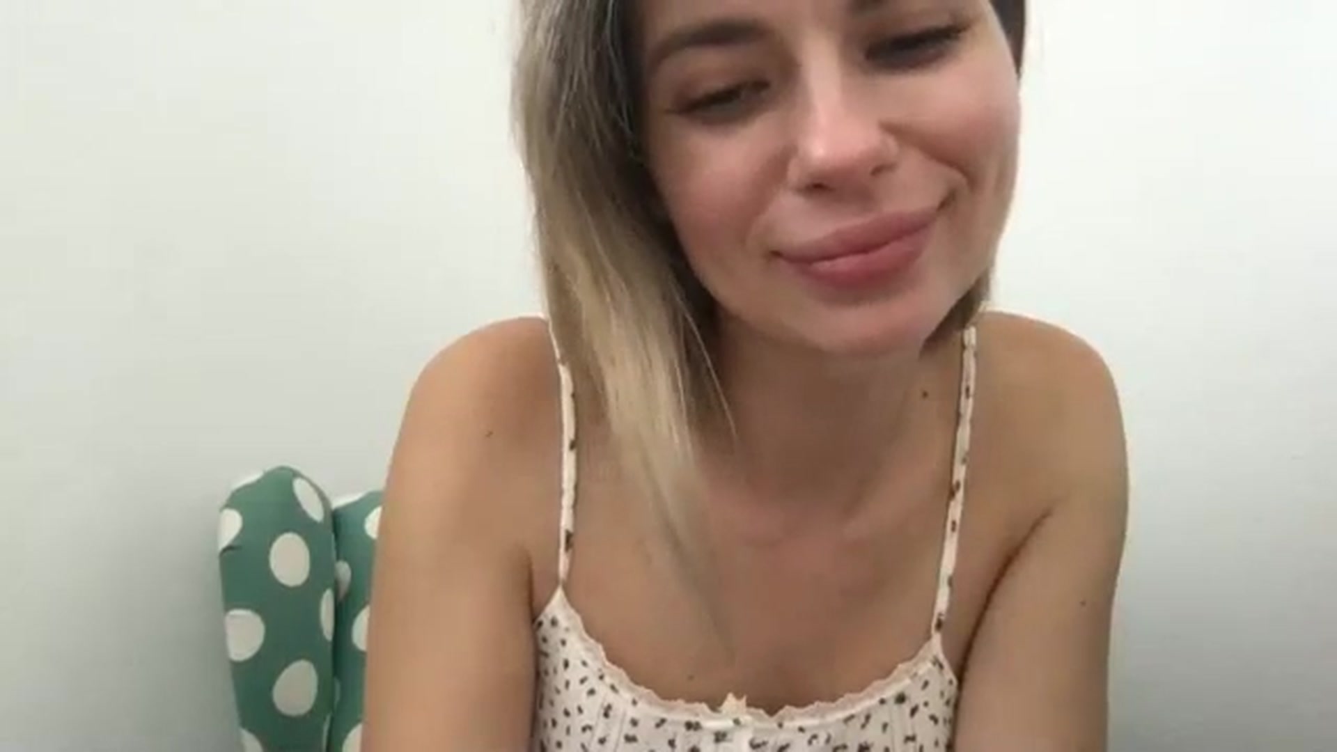 Gallery image thumbnail from neverinmylife's myfreecams stream on, 10/17/2024, 13:27 image 17 of 20