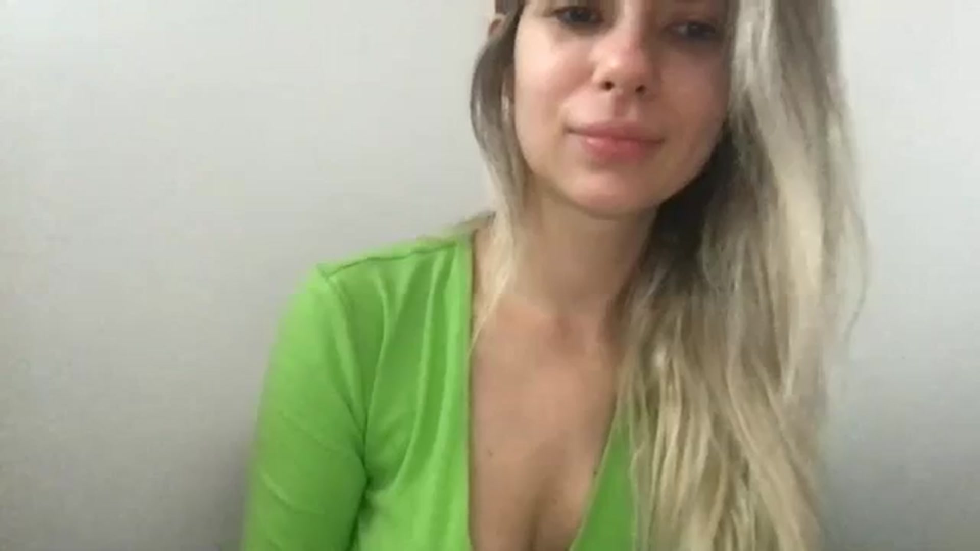 Gallery image thumbnail from neverinmylife's myfreecams stream on, 10/20/2024, 08:03 image 13 of 20