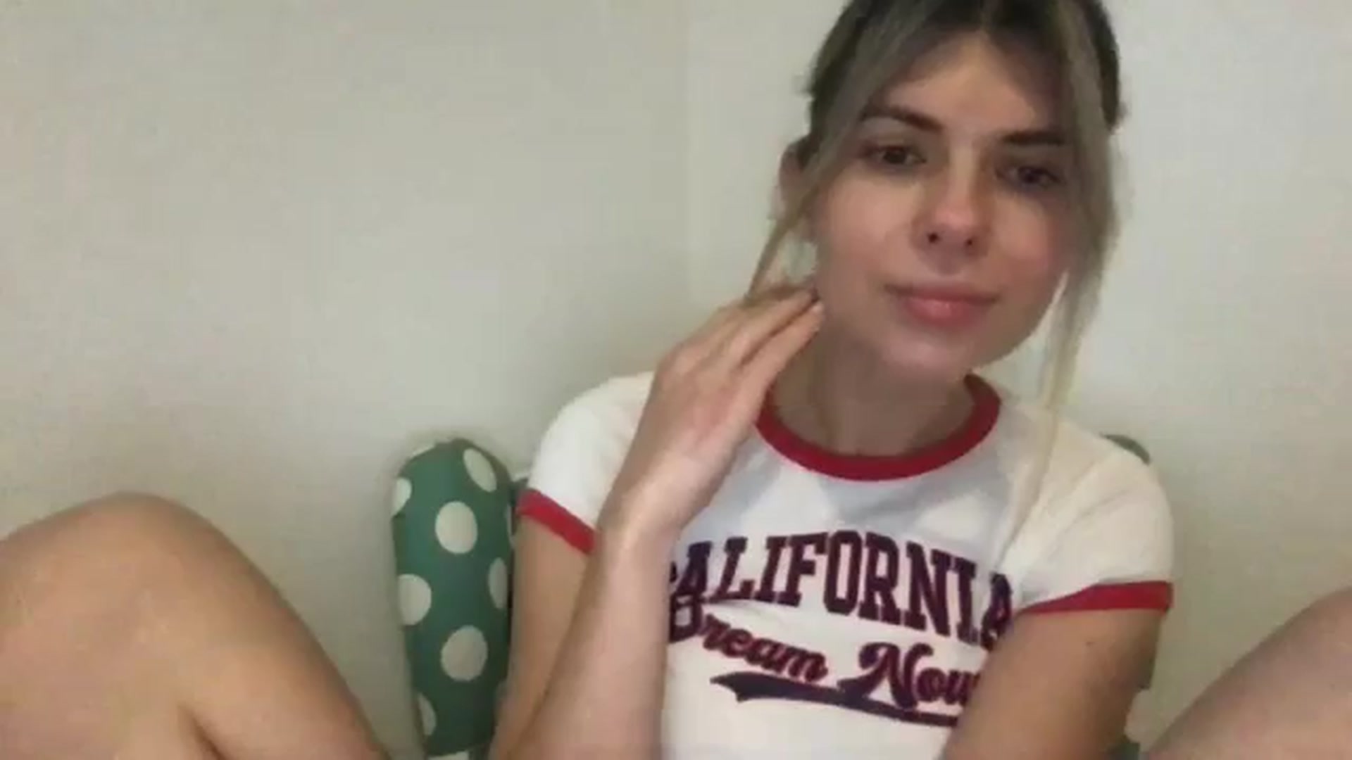 Gallery image thumbnail from neverinmylife's myfreecams stream on, 11/01/2024, 15:20 image 20 of 20