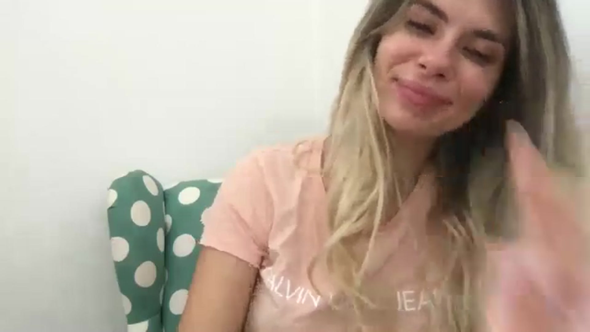 Gallery image thumbnail from neverinmylife's myfreecams stream on, 11/03/2024, 13:43 image 9 of 20