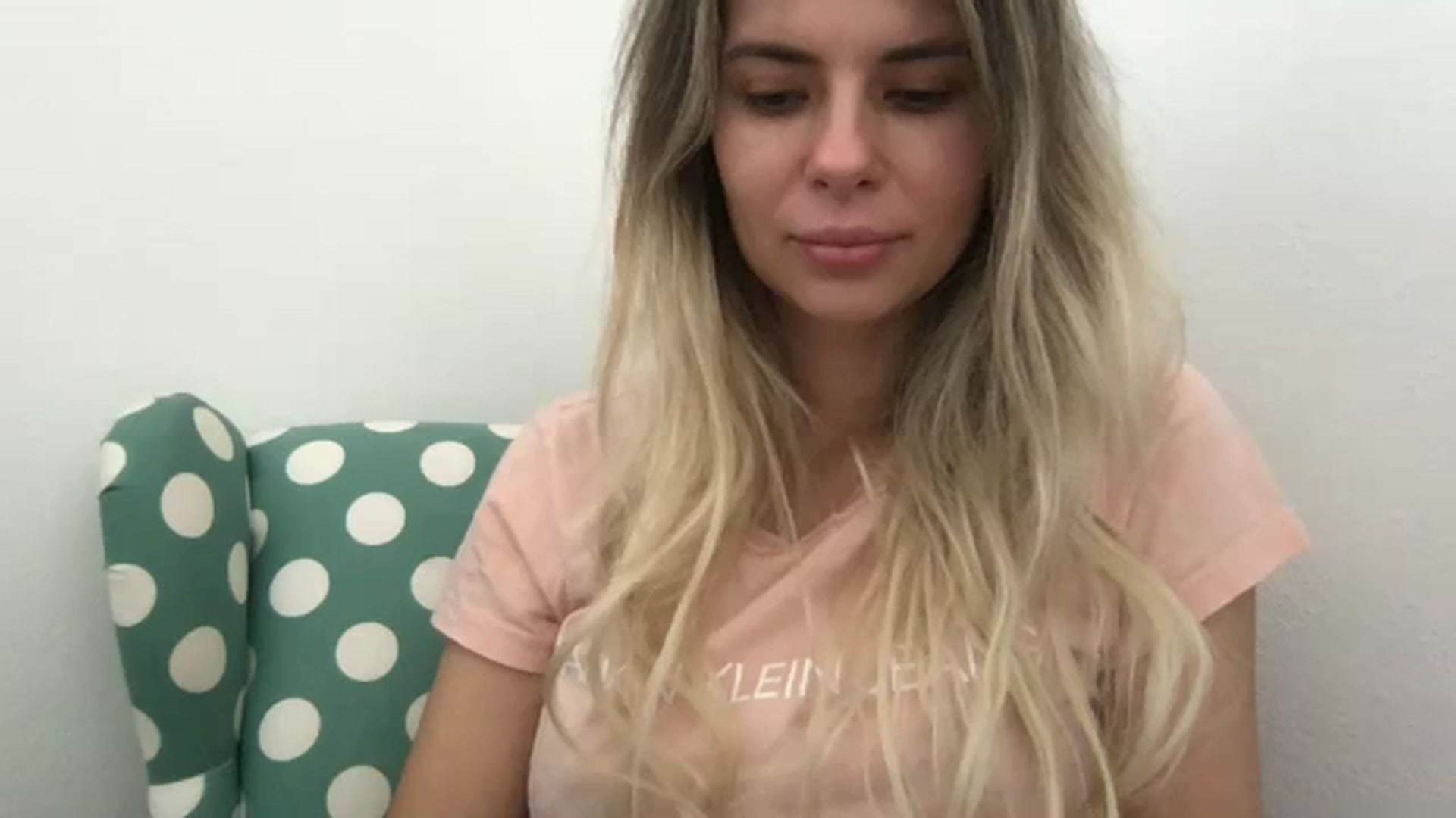 Gallery image thumbnail from neverinmylife's myfreecams stream on, 11/03/2024, 13:43 image 16 of 20