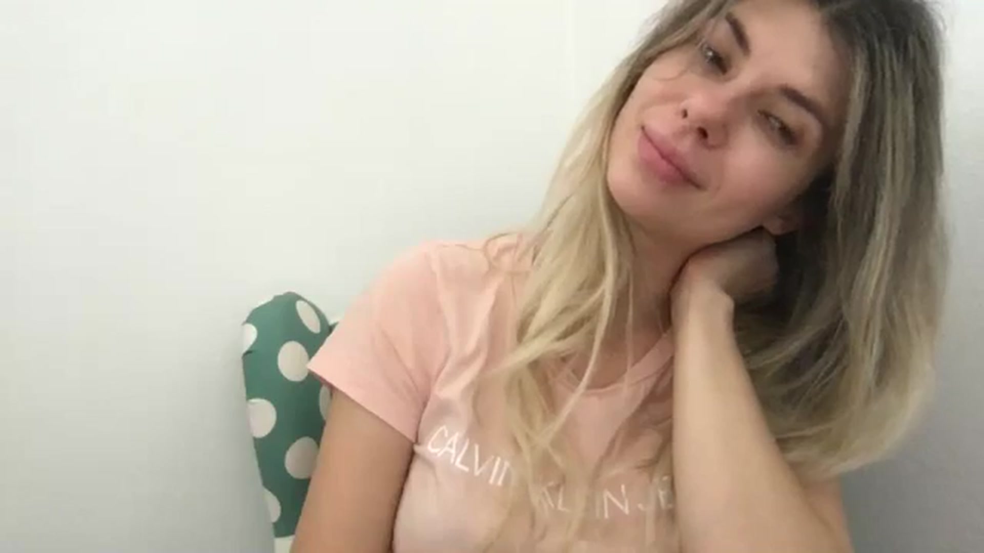 Gallery image thumbnail from neverinmylife's myfreecams stream on, 11/03/2024, 13:43 image 8 of 20