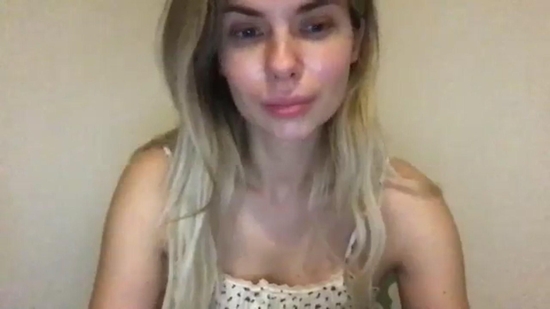 Gallery image thumbnail from neverinmylife's myfreecams stream on, 11/07/2024, 17:19 image 13 of 20