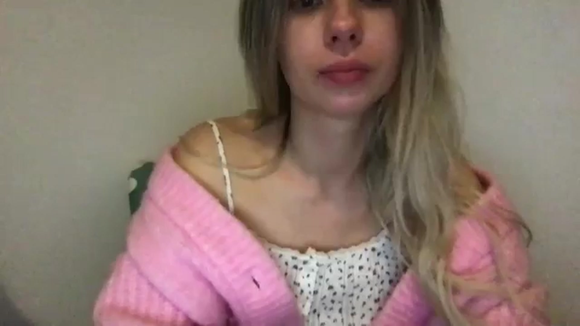 Gallery image thumbnail from neverinmylife's myfreecams stream on, 11/07/2024, 17:19 image 2 of 20
