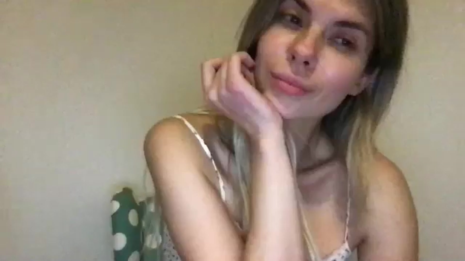 Gallery image thumbnail from neverinmylife's myfreecams stream on, 11/07/2024, 17:19 image 20 of 20
