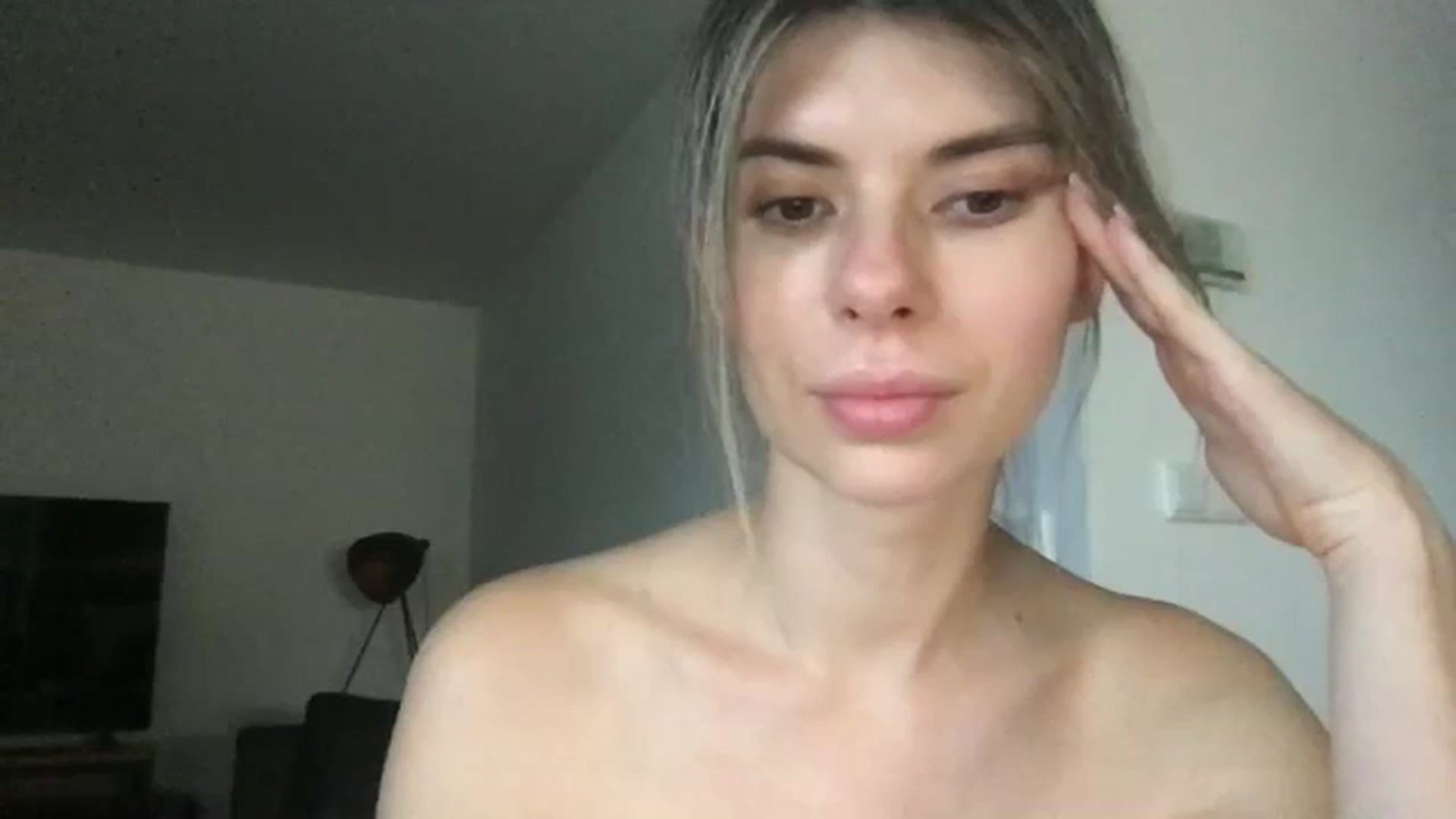 Gallery image thumbnail from neverinmylife's myfreecams stream on, 11/12/2024, 14:16 image 18 of 20