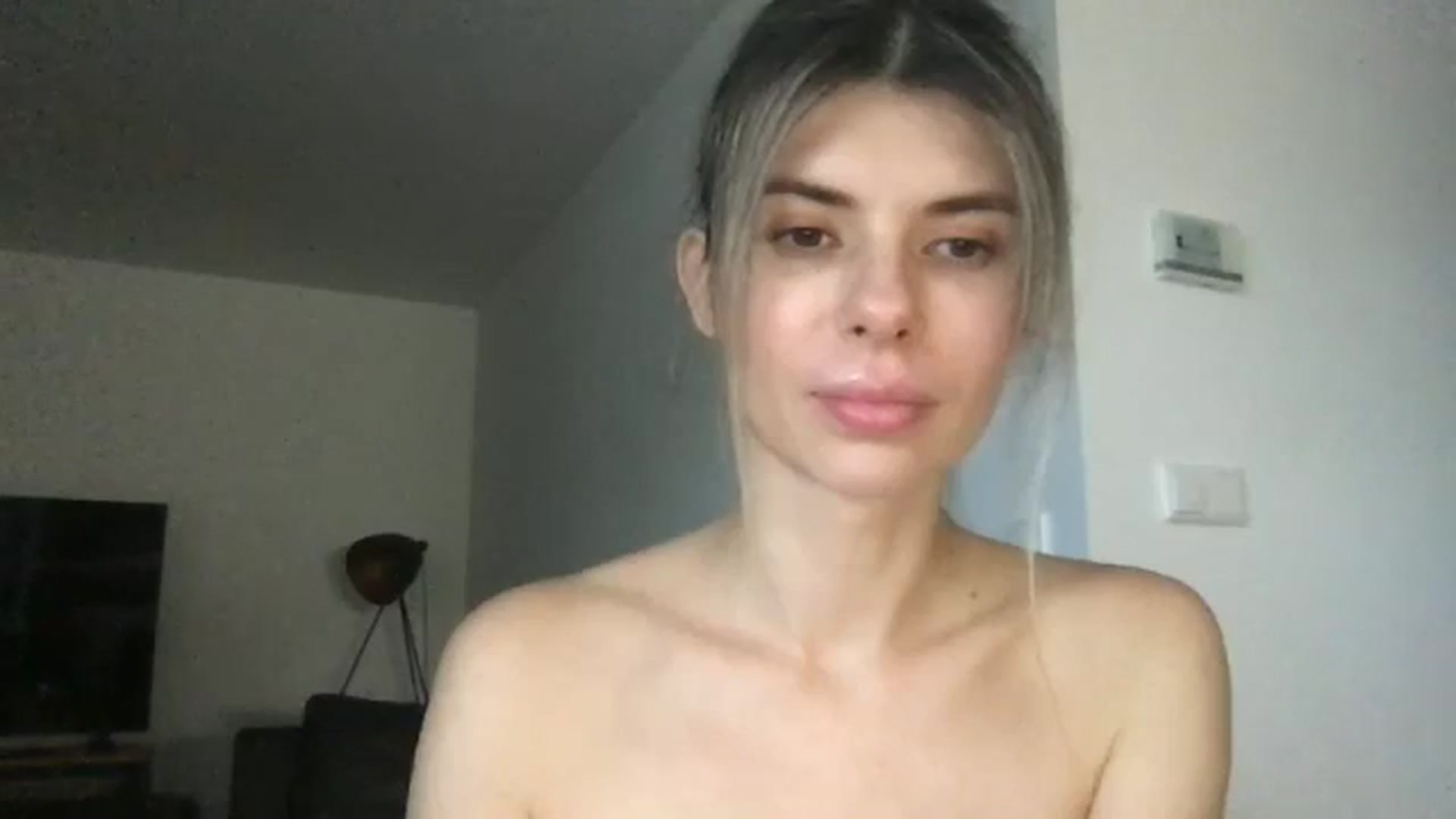 Gallery image thumbnail from neverinmylife's myfreecams stream on, 11/12/2024, 14:16 image 15 of 20