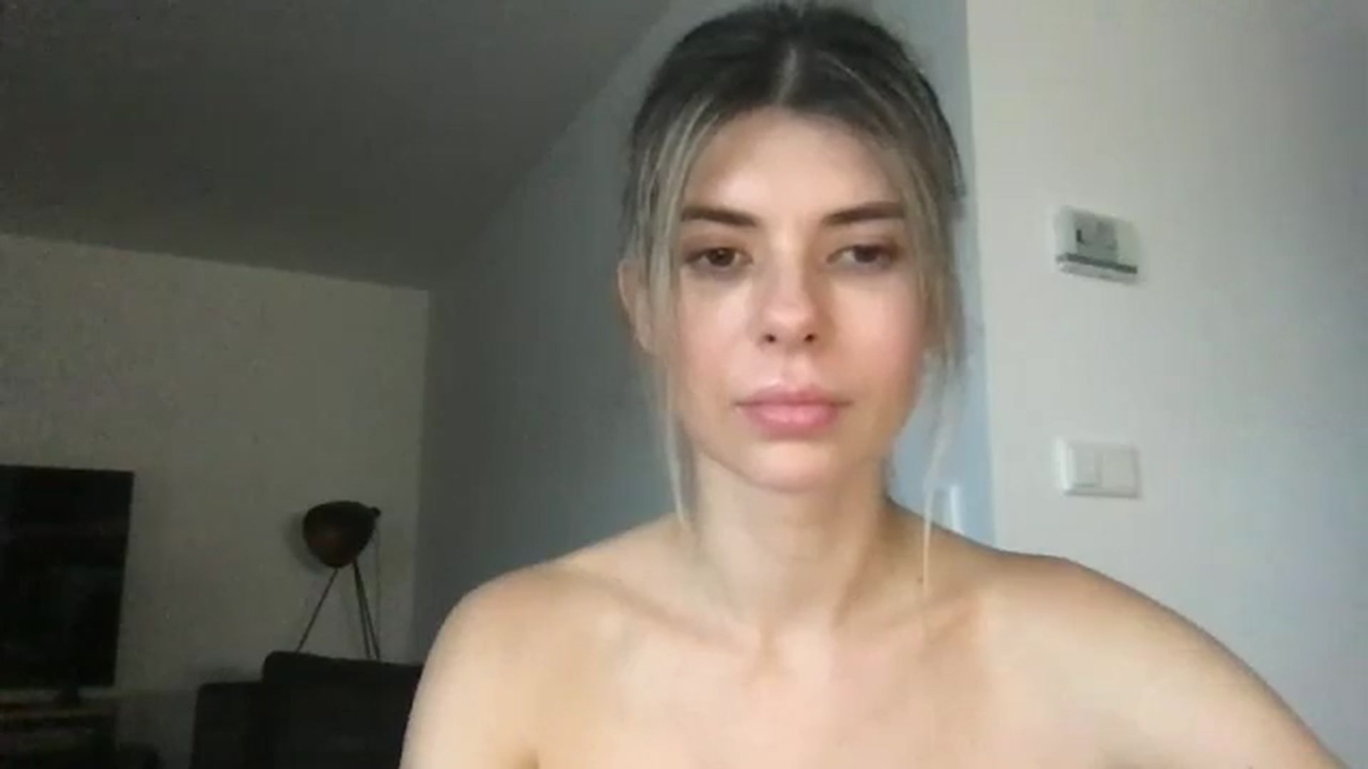 Gallery image thumbnail from neverinmylife's myfreecams stream on, 11/12/2024, 14:16 image 14 of 20