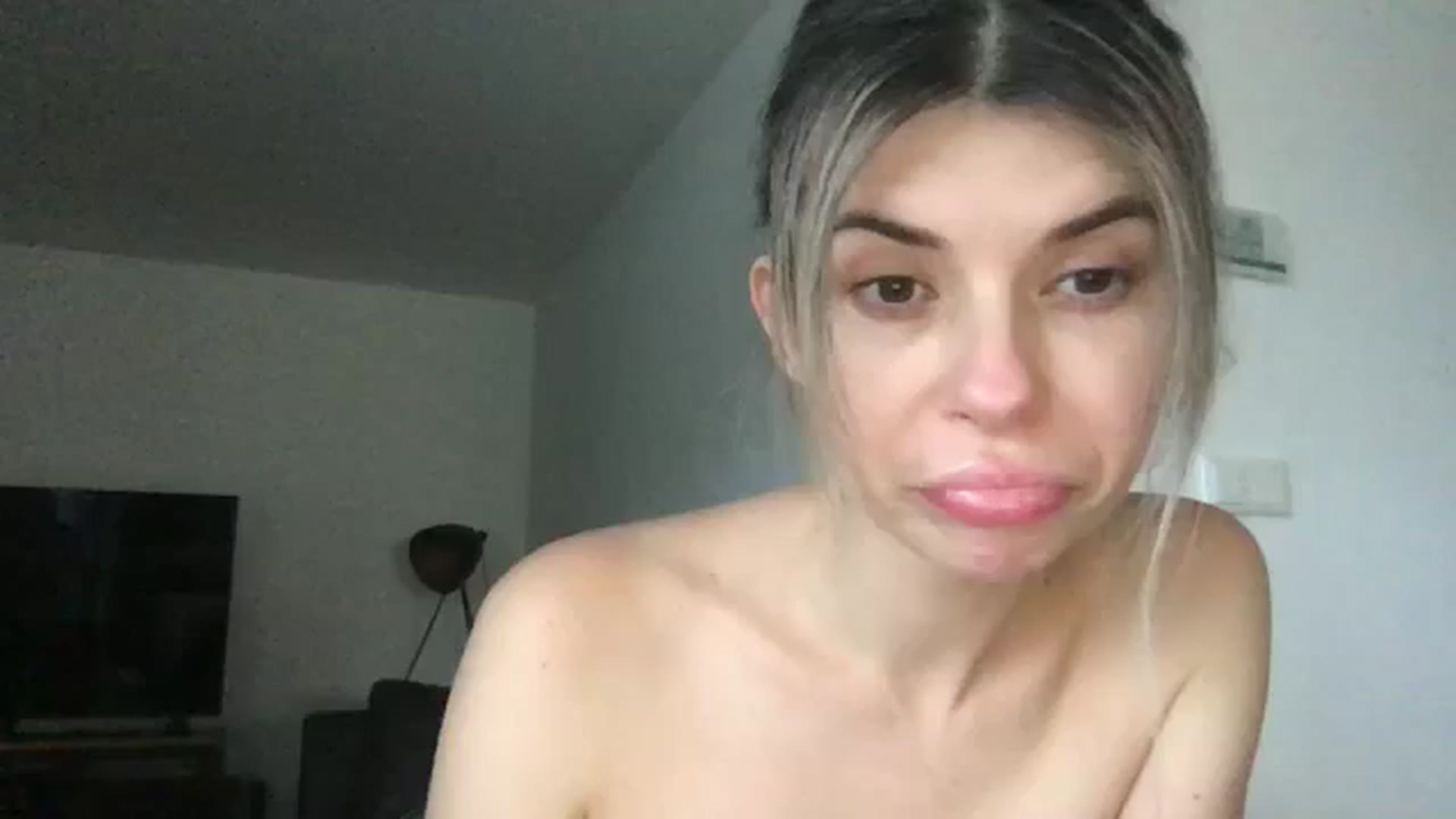 Gallery image thumbnail from neverinmylife's myfreecams stream on, 11/12/2024, 14:16 image 1 of 20