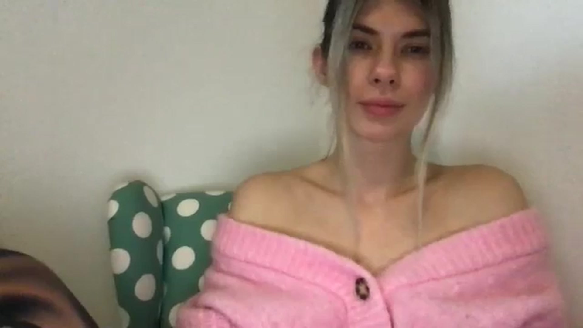 Gallery image thumbnail from neverinmylife's myfreecams stream on, 11/15/2024, 14:44 image 9 of 20
