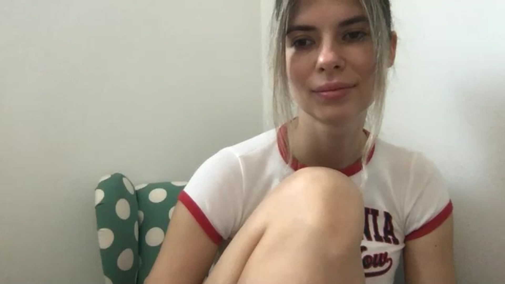 Gallery image thumbnail from neverinmylife's myfreecams stream on, 11/16/2024, 12:35 image 10 of 20