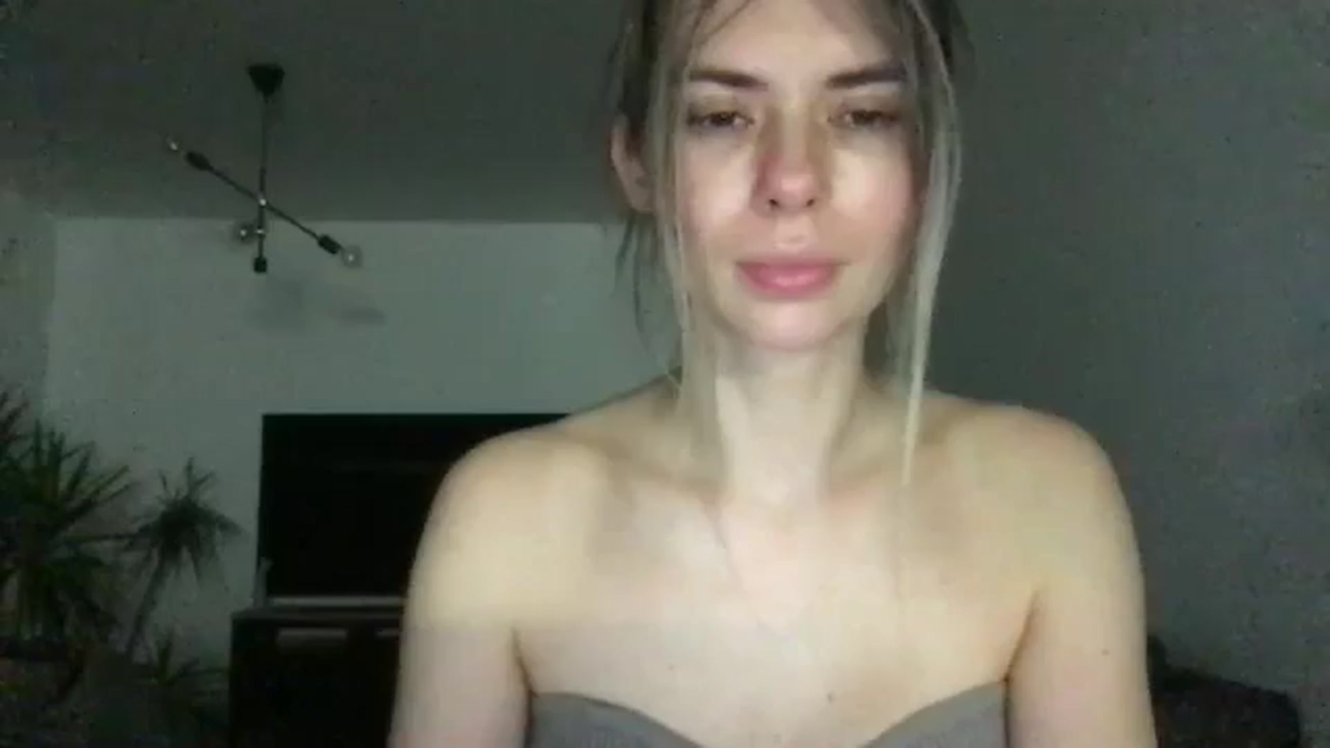 Gallery image thumbnail from neverinmylife's myfreecams stream on, 11/17/2024, 16:01 image 3 of 20