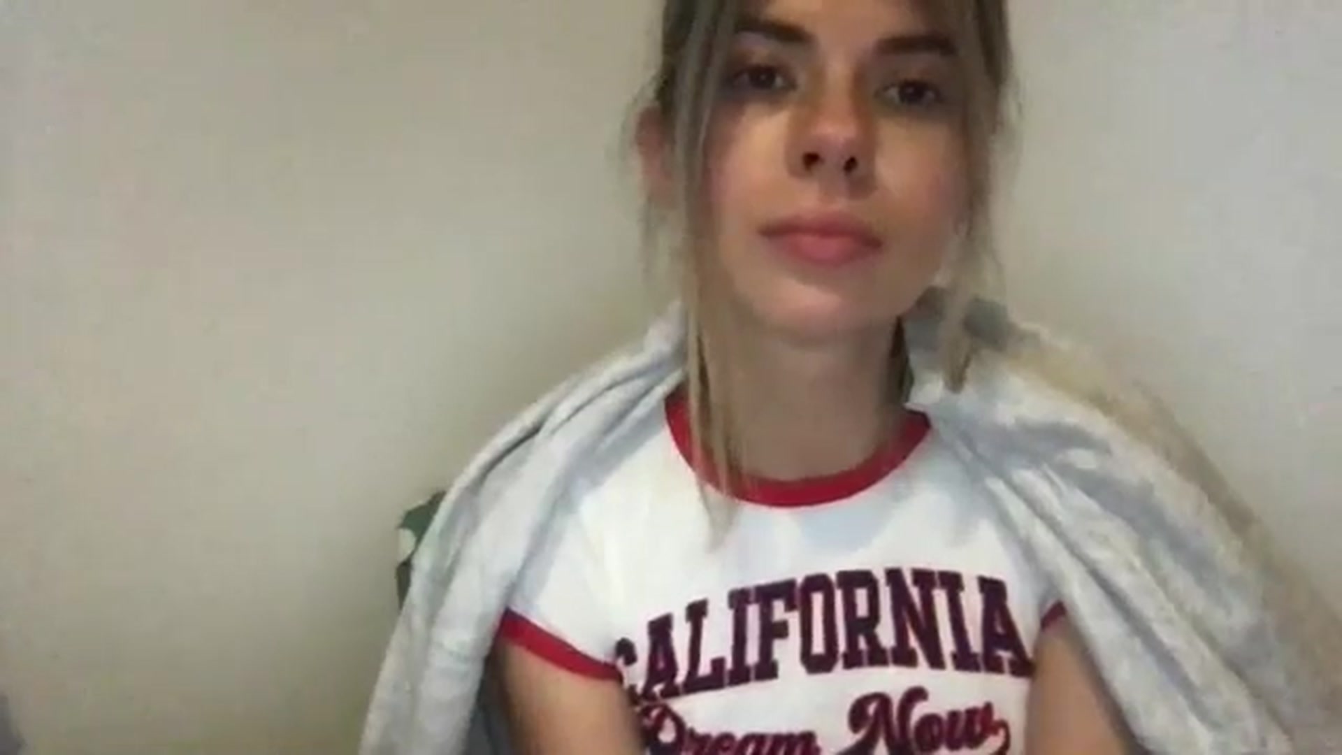 Gallery image thumbnail from neverinmylife's myfreecams stream on, 11/18/2024, 15:42 image 3 of 20