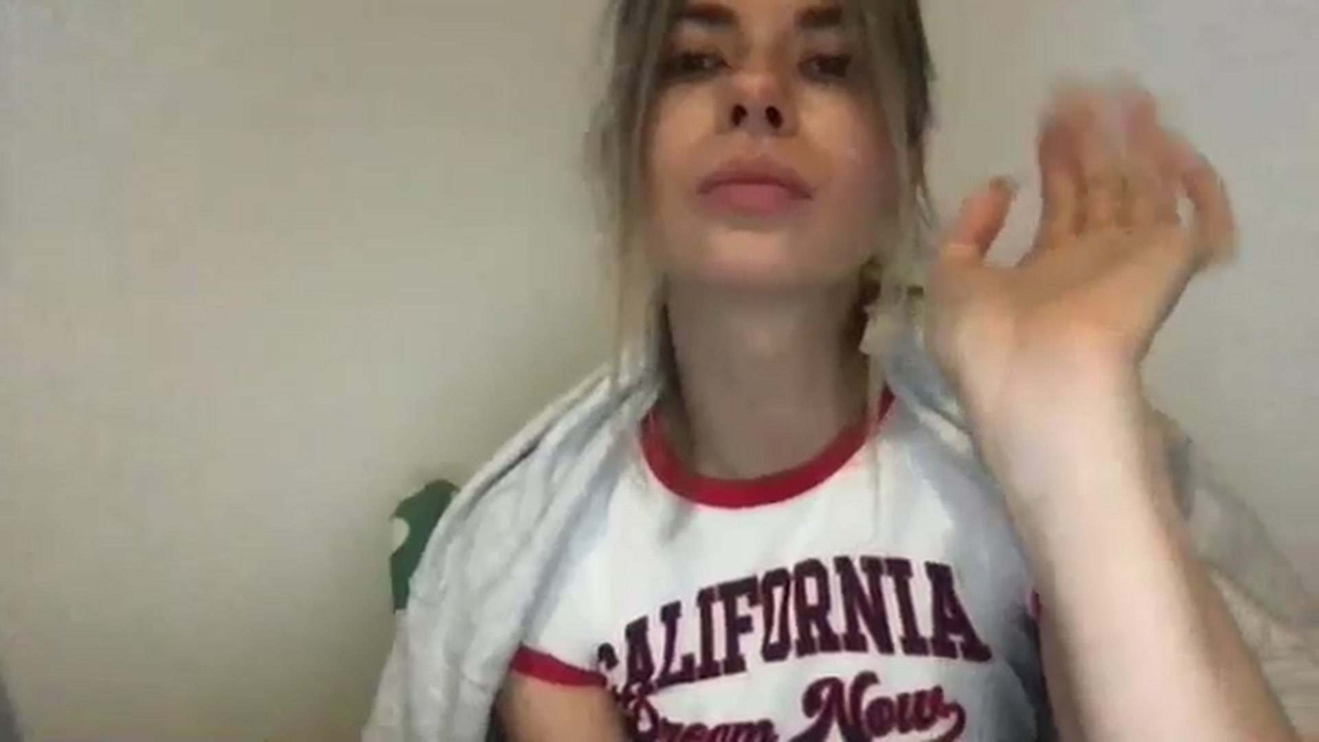 Gallery image thumbnail from neverinmylife's myfreecams stream on, 11/18/2024, 15:42 image 4 of 20