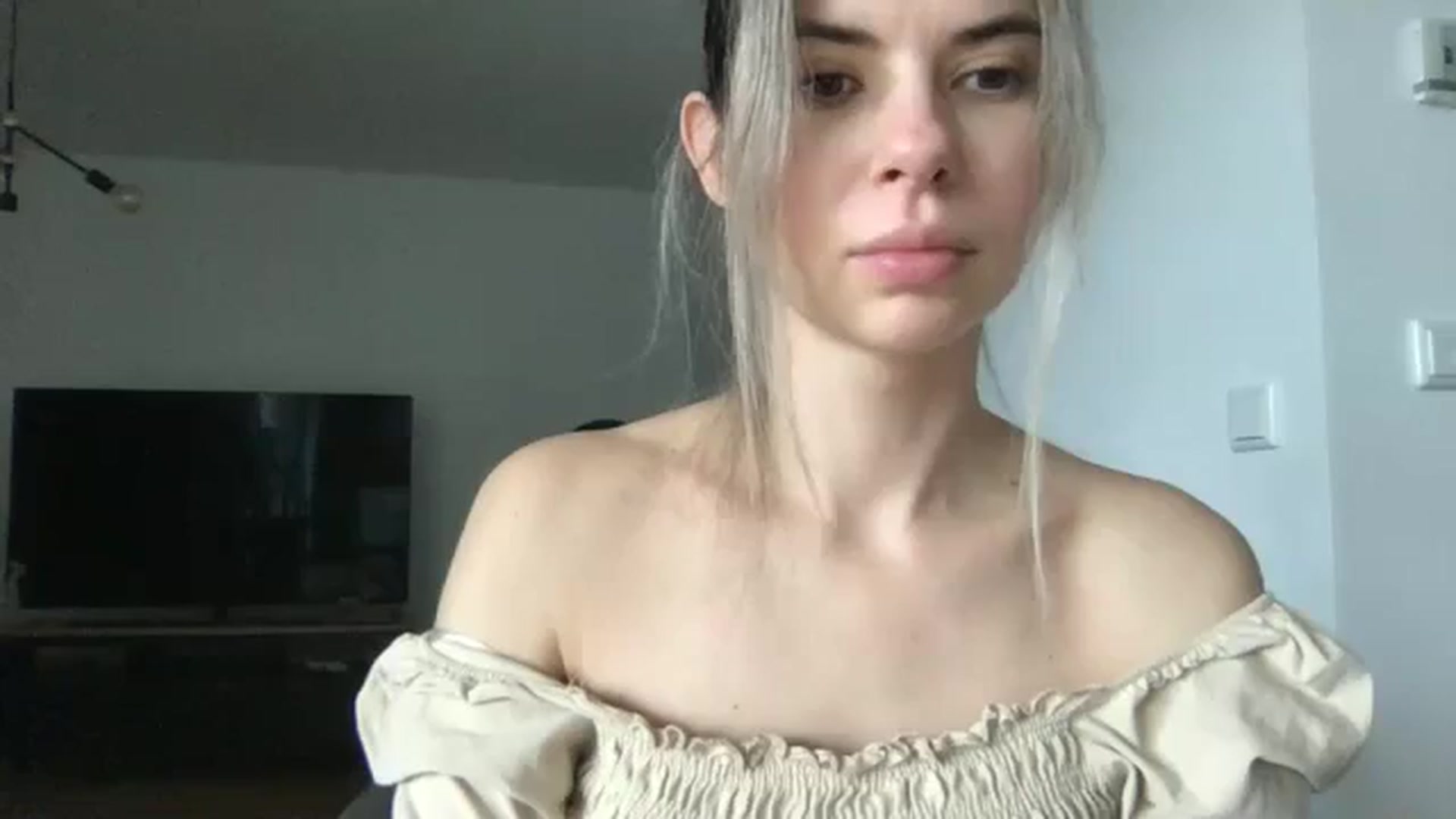 Gallery image thumbnail from neverinmylife's myfreecams stream on, 11/24/2024, 11:53 image 3 of 20