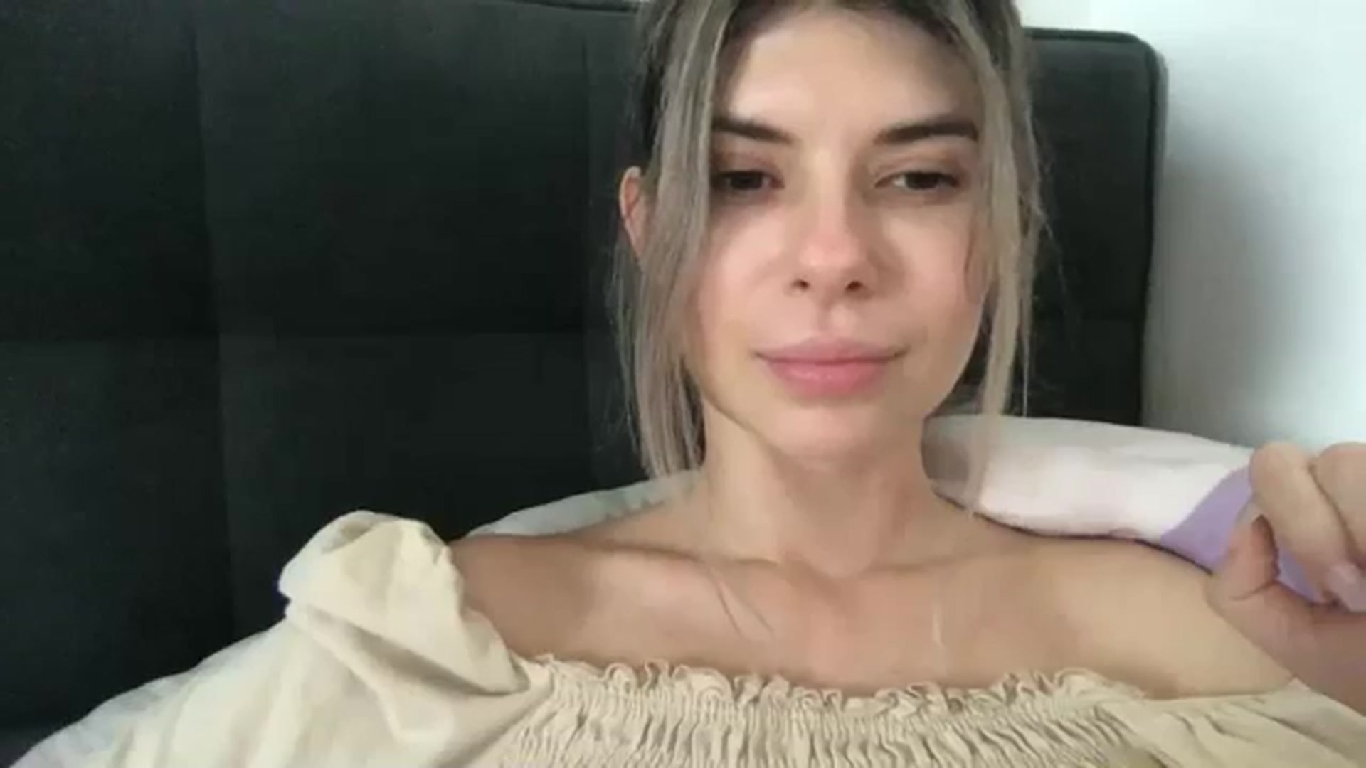 Gallery image thumbnail from neverinmylife's myfreecams stream on, 11/24/2024, 13:48 image 19 of 20