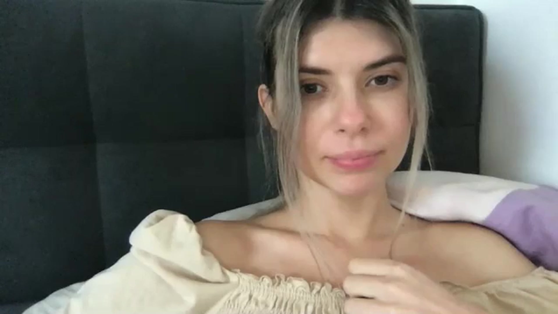Gallery image thumbnail from neverinmylife's myfreecams stream on, 11/24/2024, 13:48 image 16 of 20