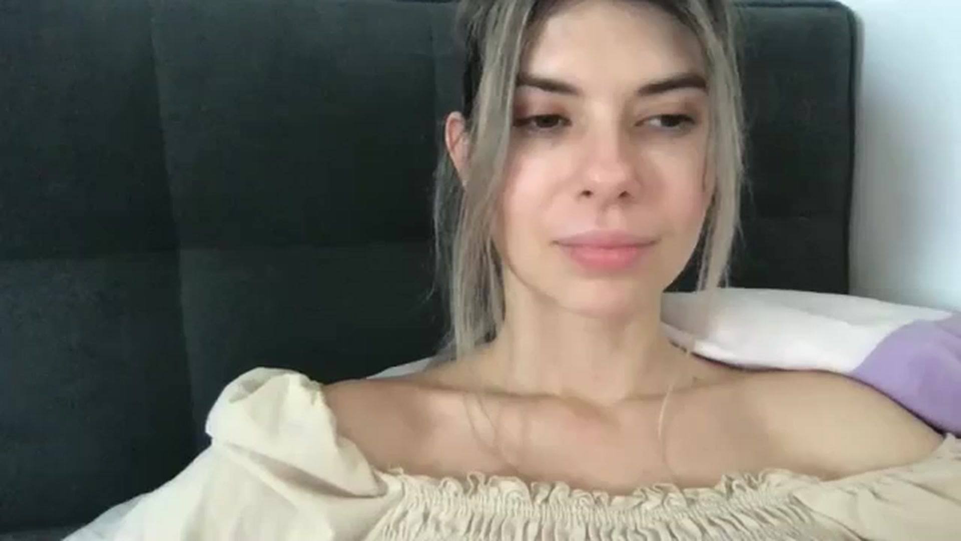 Gallery image thumbnail from neverinmylife's myfreecams stream on, 11/24/2024, 13:48 image 3 of 20