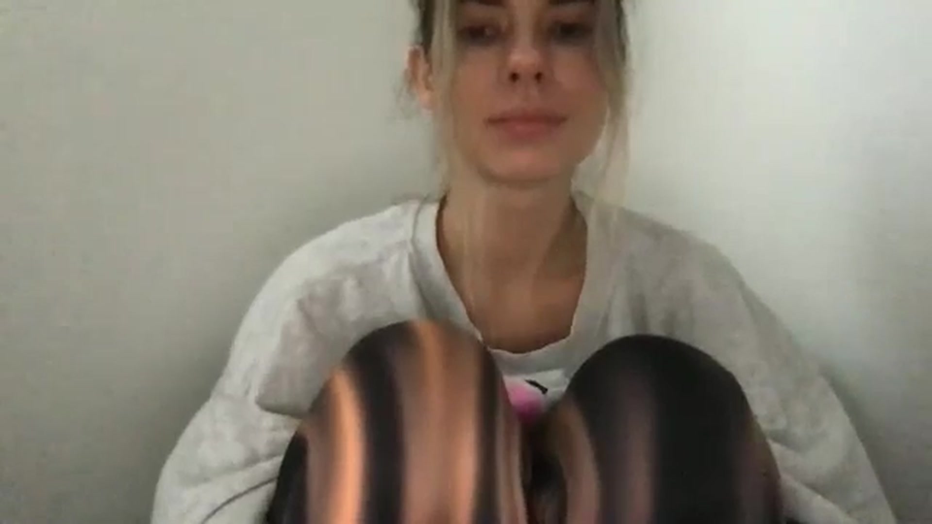 Gallery image thumbnail from neverinmylife's myfreecams stream on, 11/25/2024, 14:35 image 15 of 20