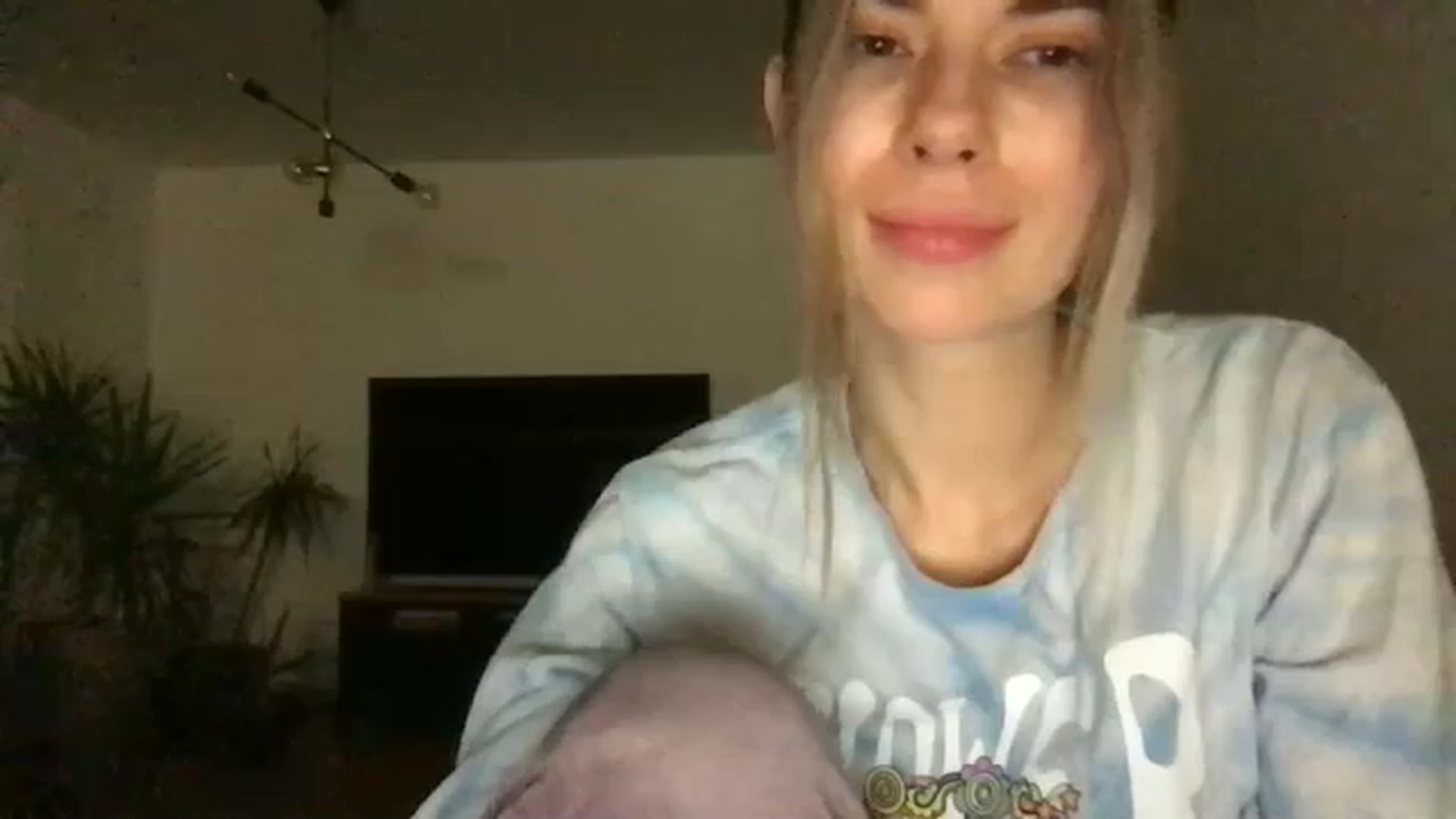 Gallery image thumbnail from neverinmylife's myfreecams stream on, 12/06/2024, 17:02 image 16 of 20