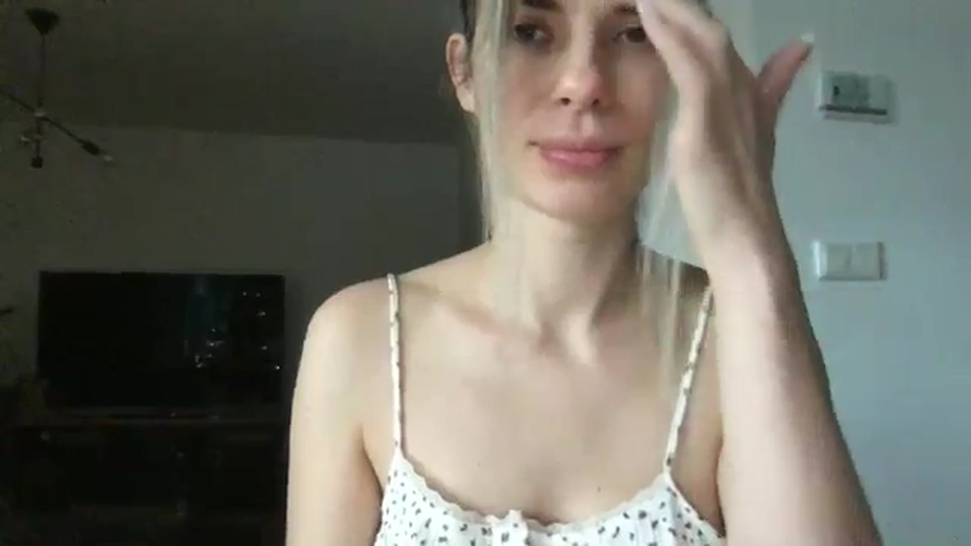 Gallery image thumbnail from neverinmylife's myfreecams stream on, 12/15/2024, 11:41 image 17 of 20