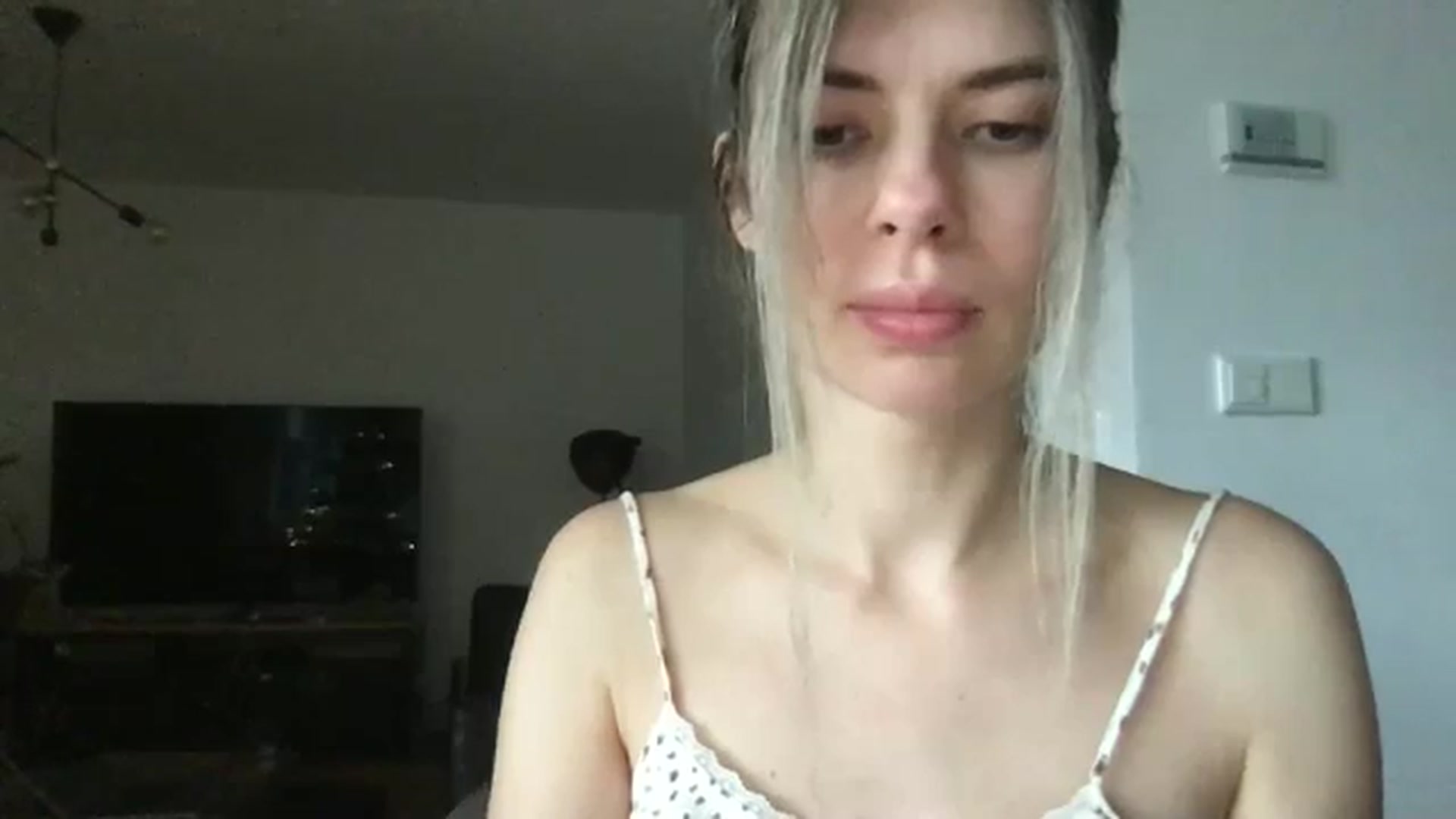 Gallery image thumbnail from neverinmylife's myfreecams stream on, 12/15/2024, 11:41 image 15 of 20