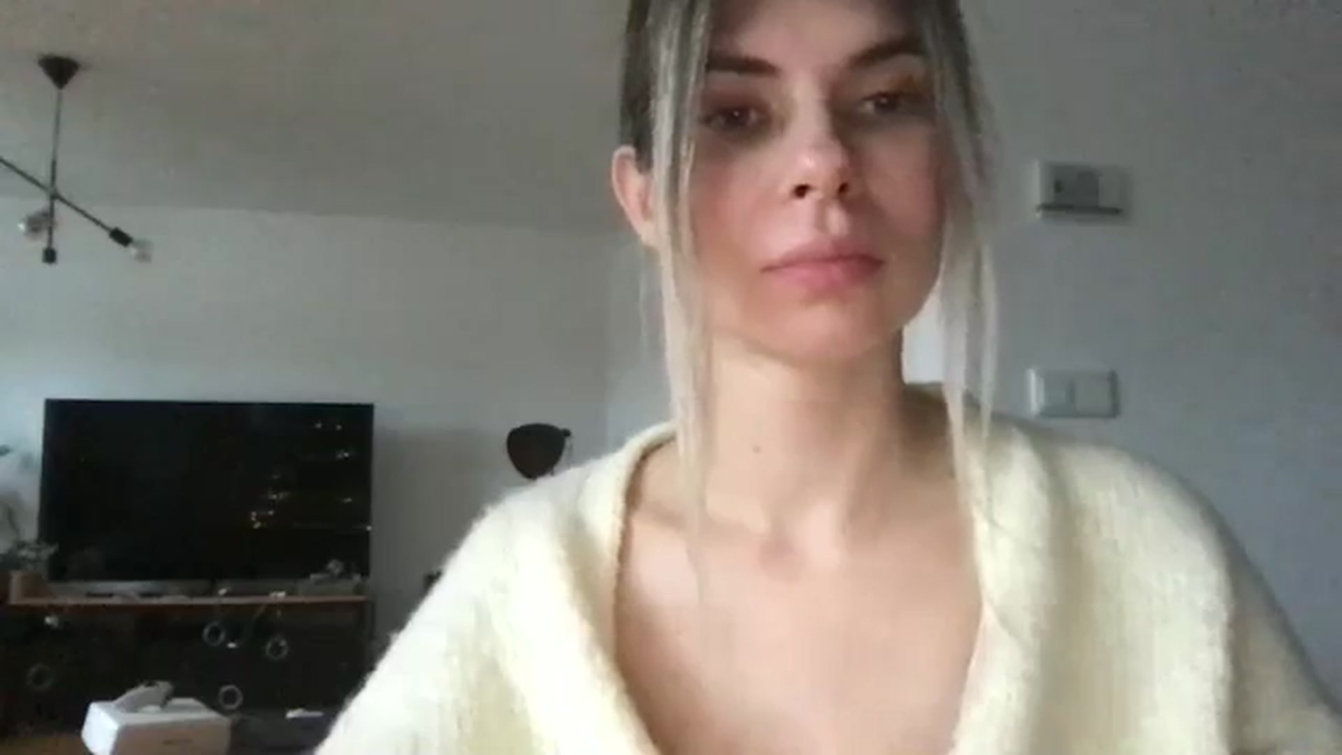 Gallery image thumbnail from neverinmylife's myfreecams stream on, 12/16/2024, 14:40 image 8 of 20
