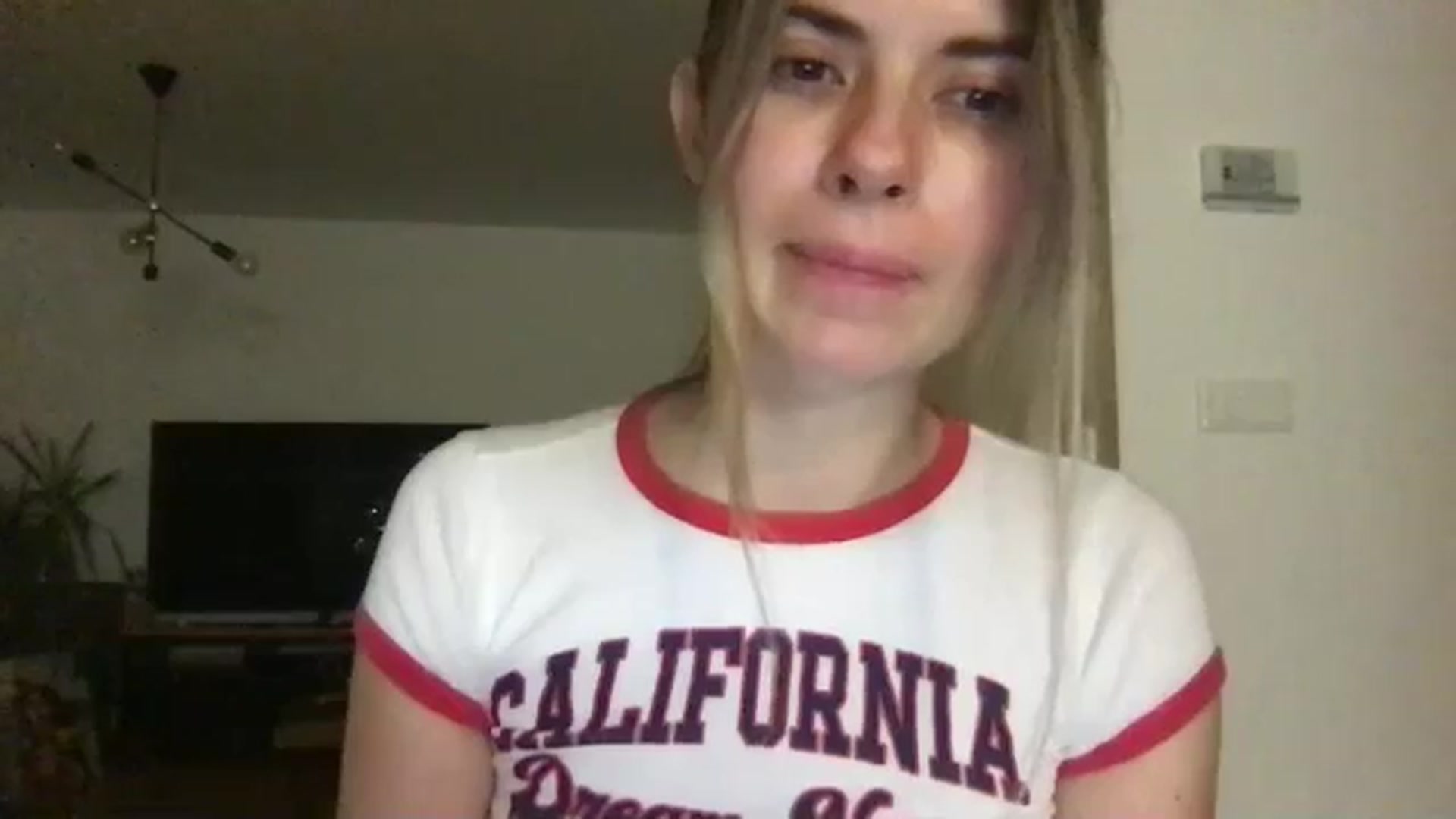 Gallery image thumbnail from neverinmylife's myfreecams stream on, 12/30/2024, 19:24 image 4 of 20
